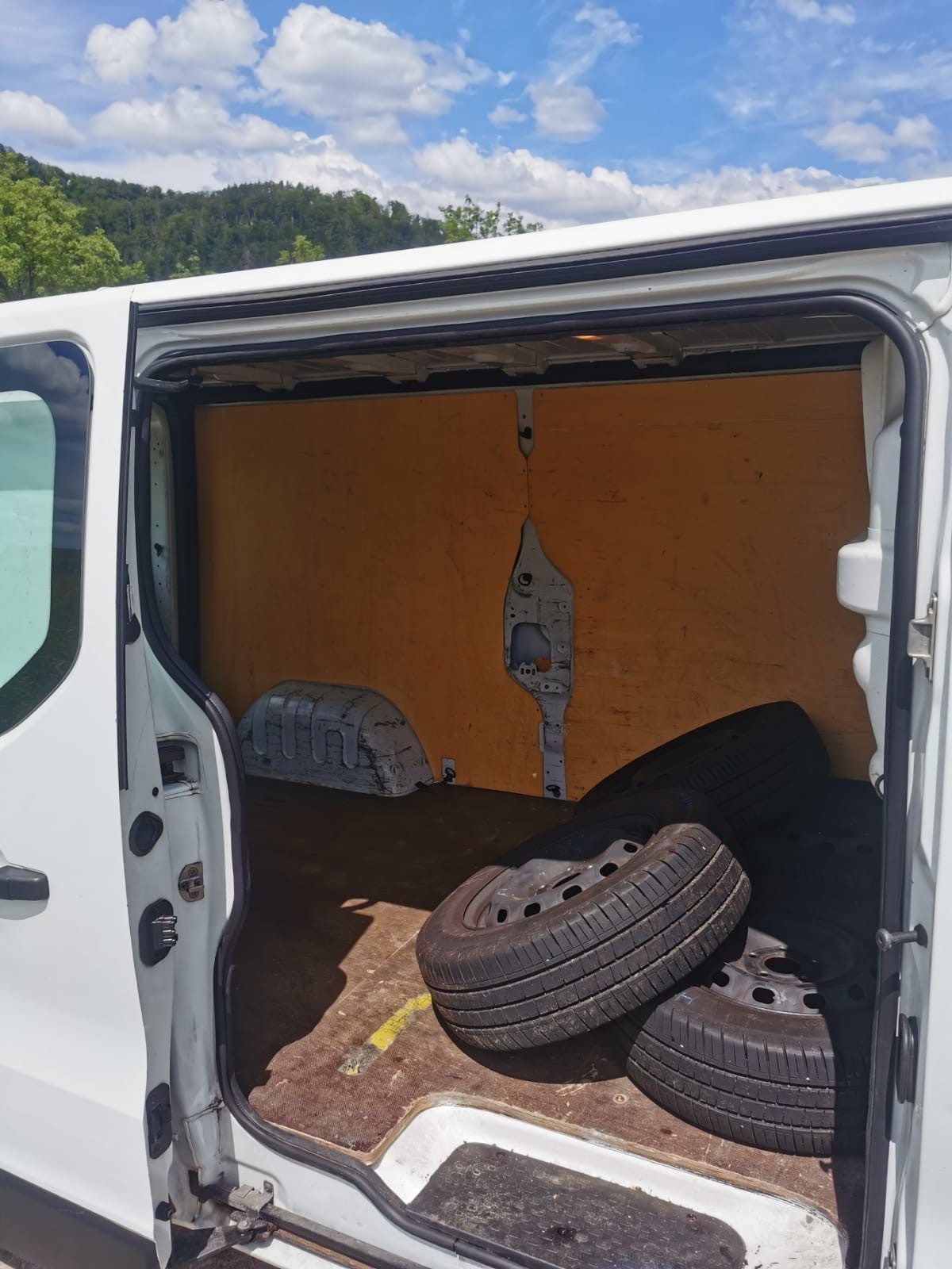 RENAULT Trafic 1.6 ENERGY TwinT. dCi120 2.9t Business L2H1-image-14