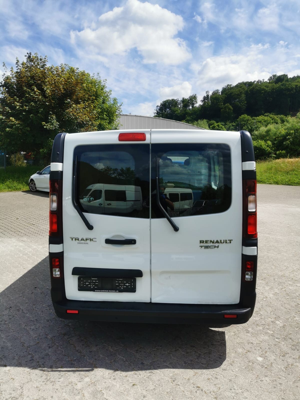 RENAULT Trafic 1.6 ENERGY TwinT. dCi120 2.9t Business L2H1-image-6