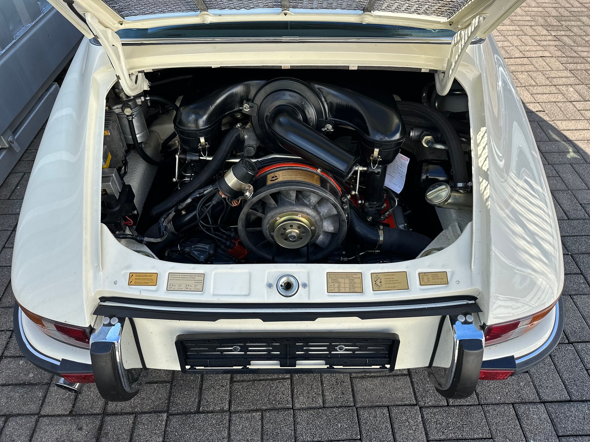 PORSCHE Targa S-image-2