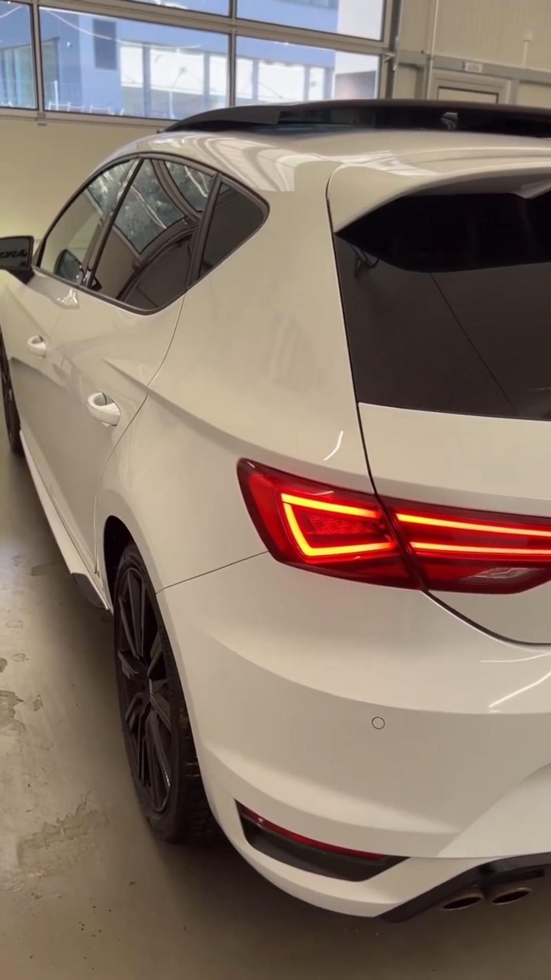 SEAT Leon 2.0 TSI SWISS FR DSG**Virtual Cockpit** Schiebedach**-image-5