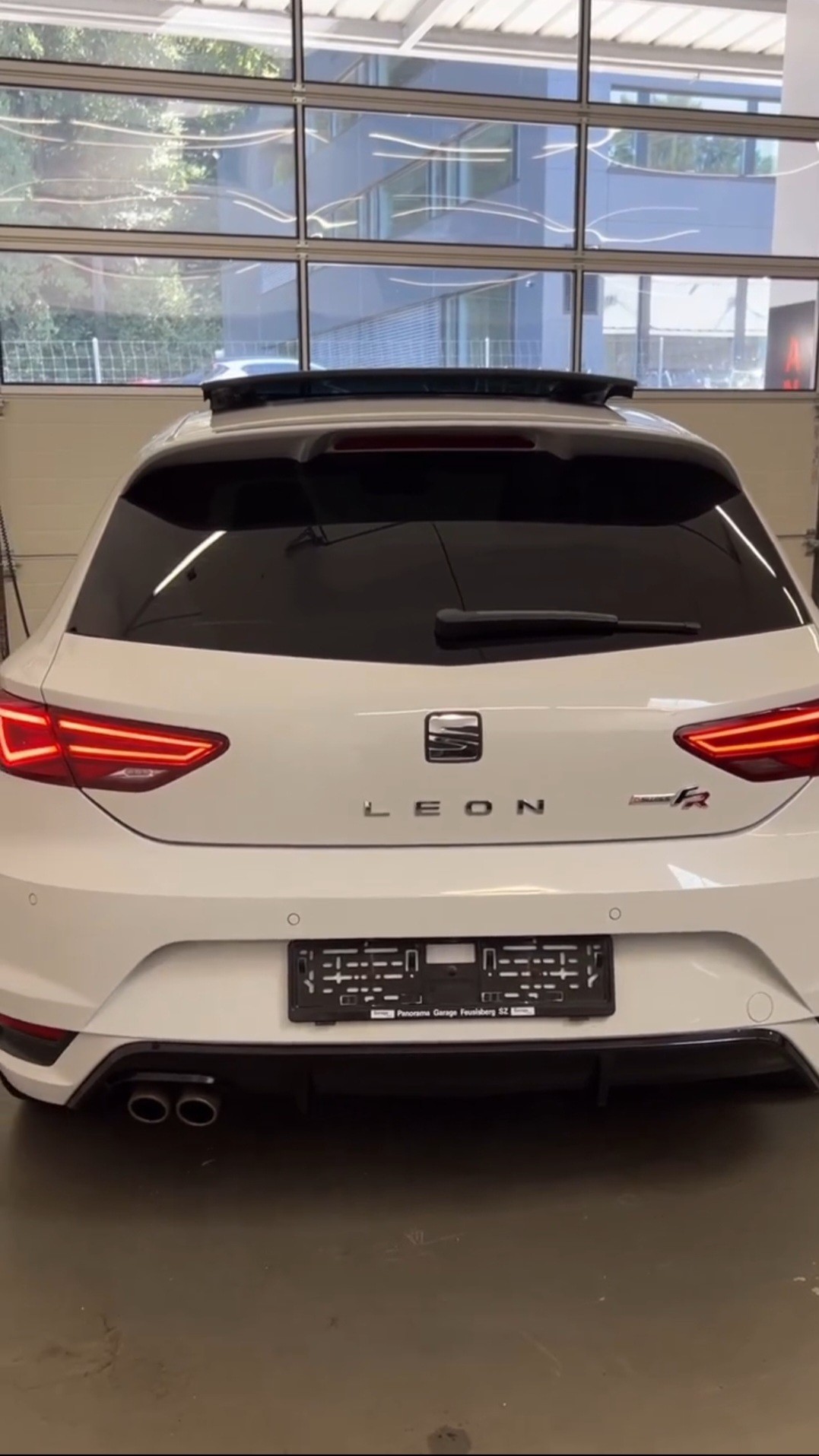 SEAT Leon 2.0 TSI SWISS FR DSG**Virtual Cockpit** Schiebedach**-image-6