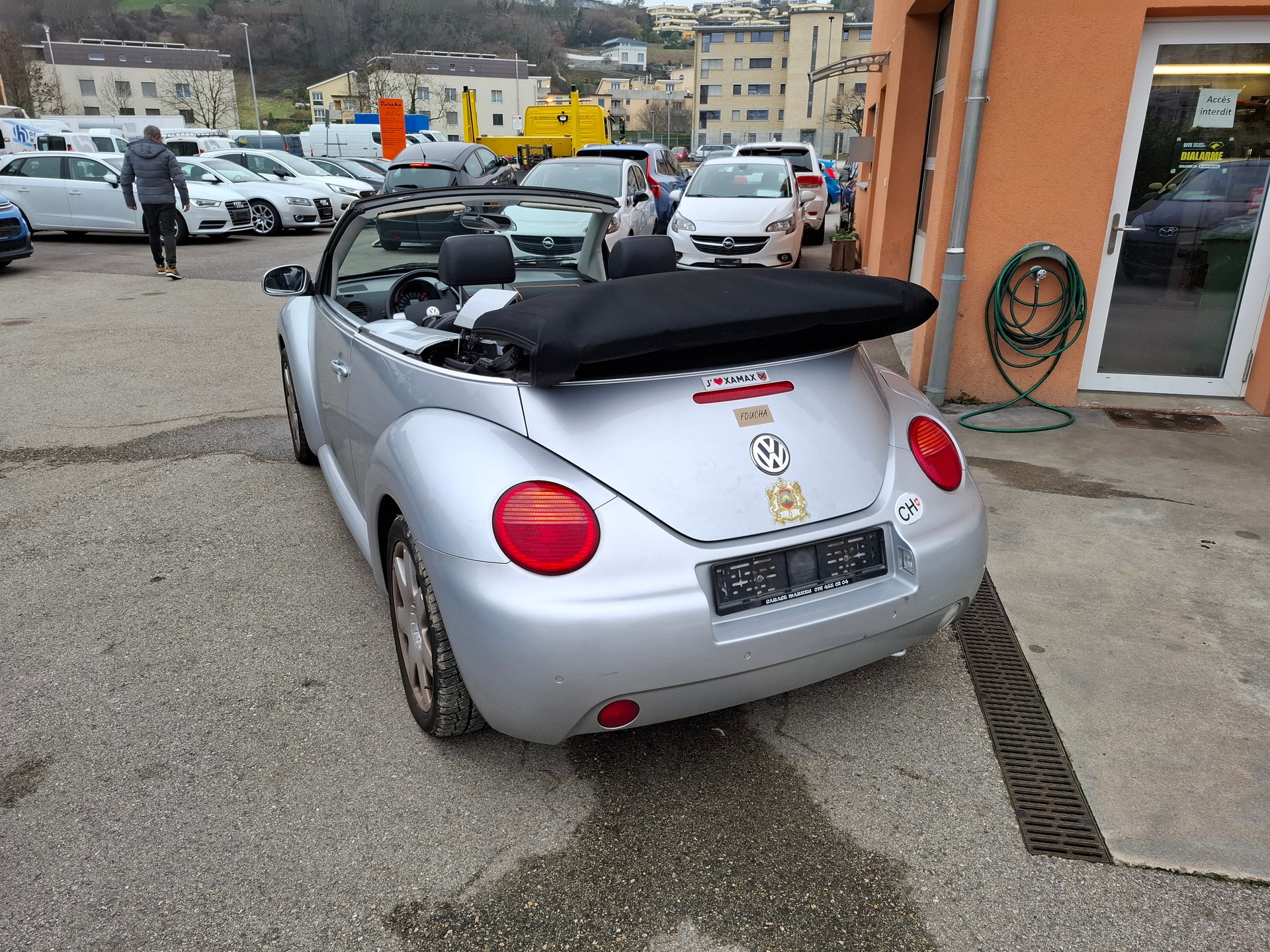VW New Beetle Cabrio 2.0-image-3