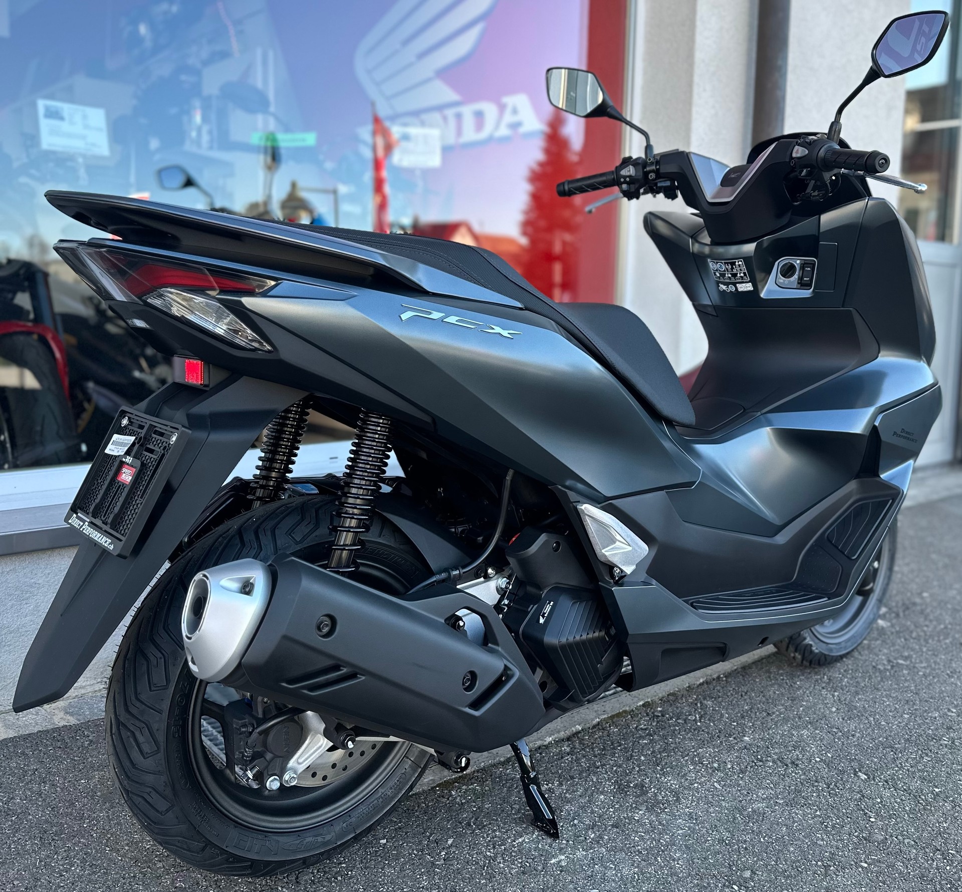 HONDA PCX 125 i ABS-showroom-element-3