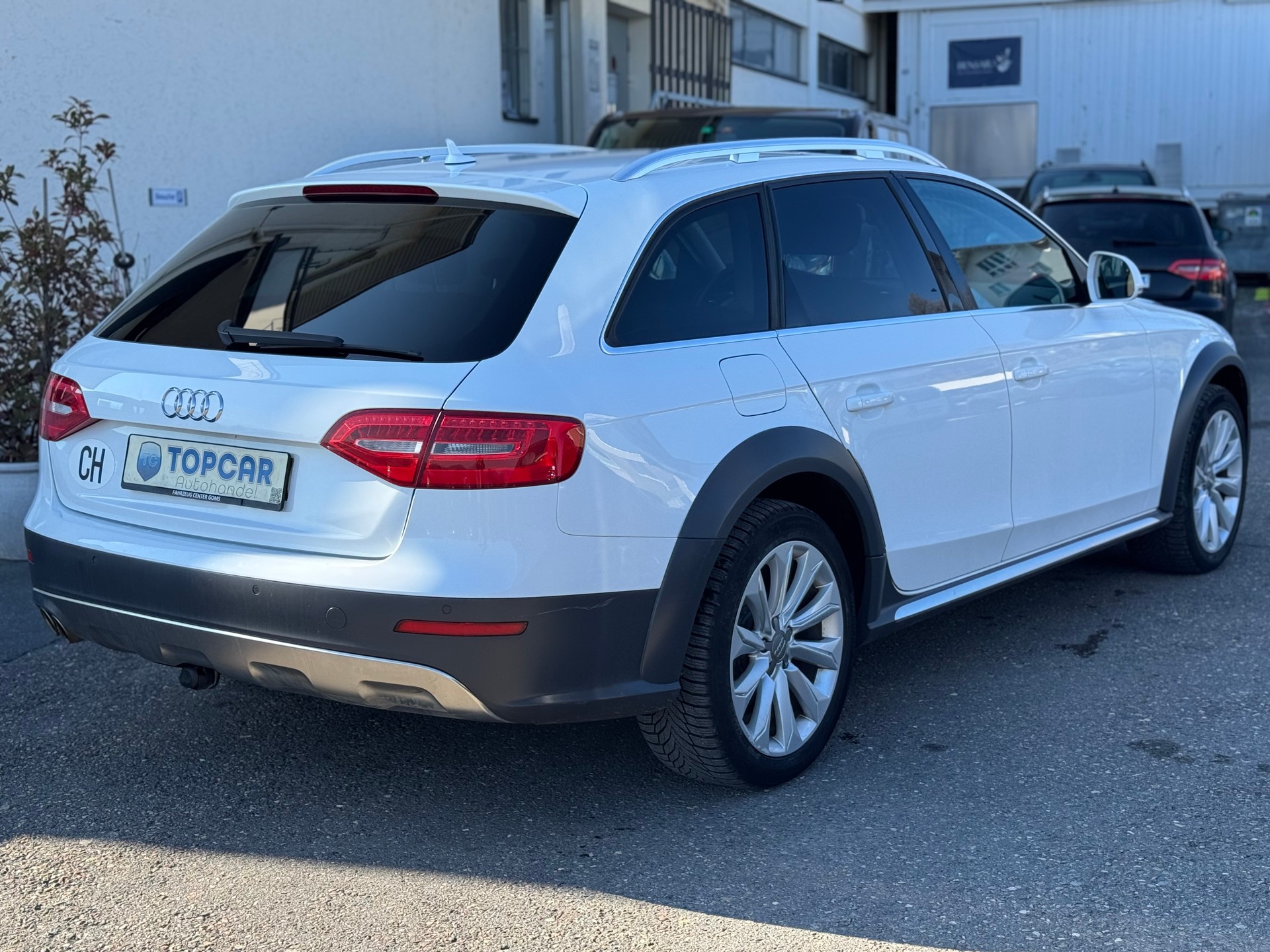AUDI A4 allroad 2.0 TDI quattro-image-5