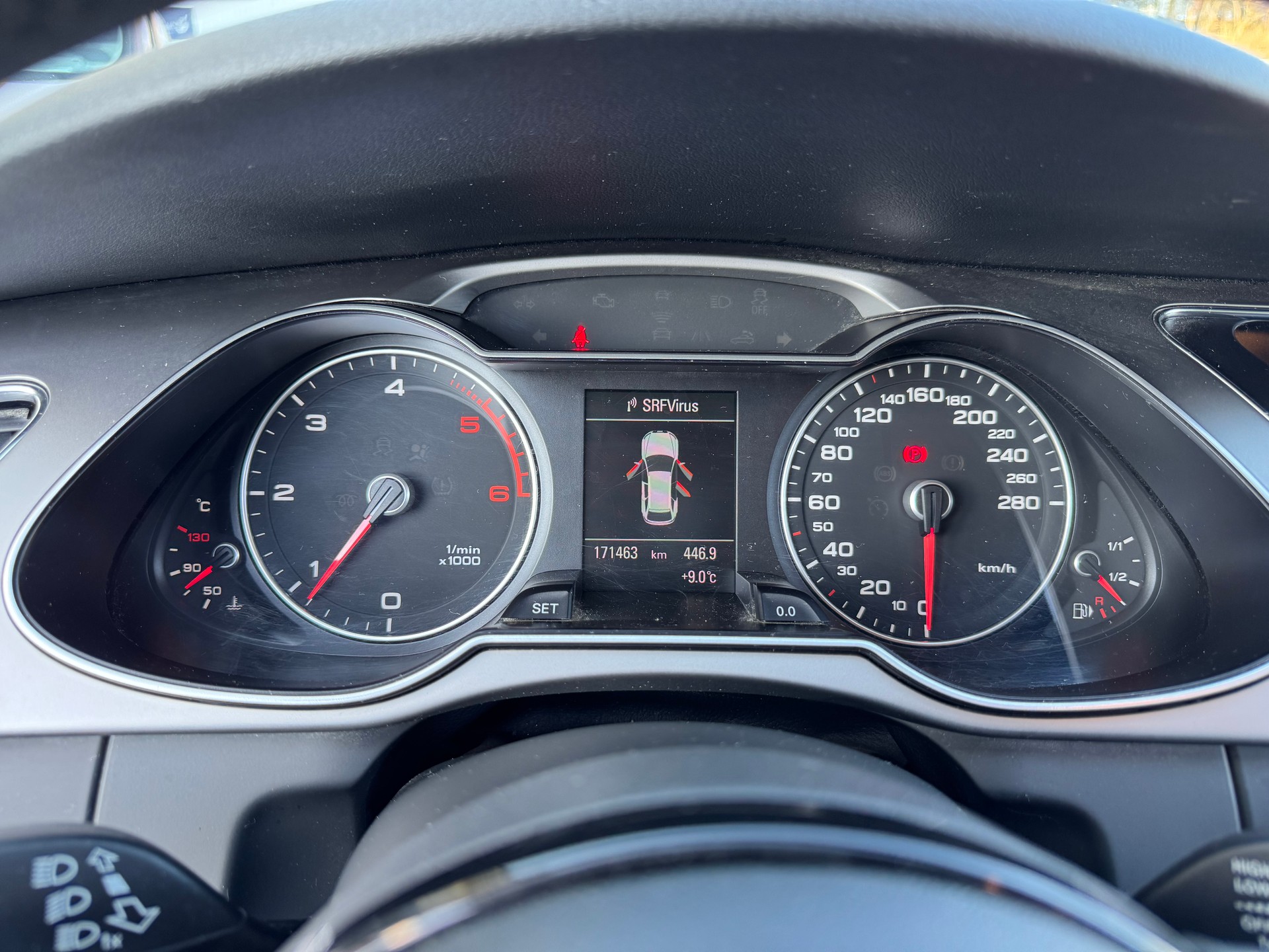 AUDI A4 allroad 2.0 TDI quattro-image-9