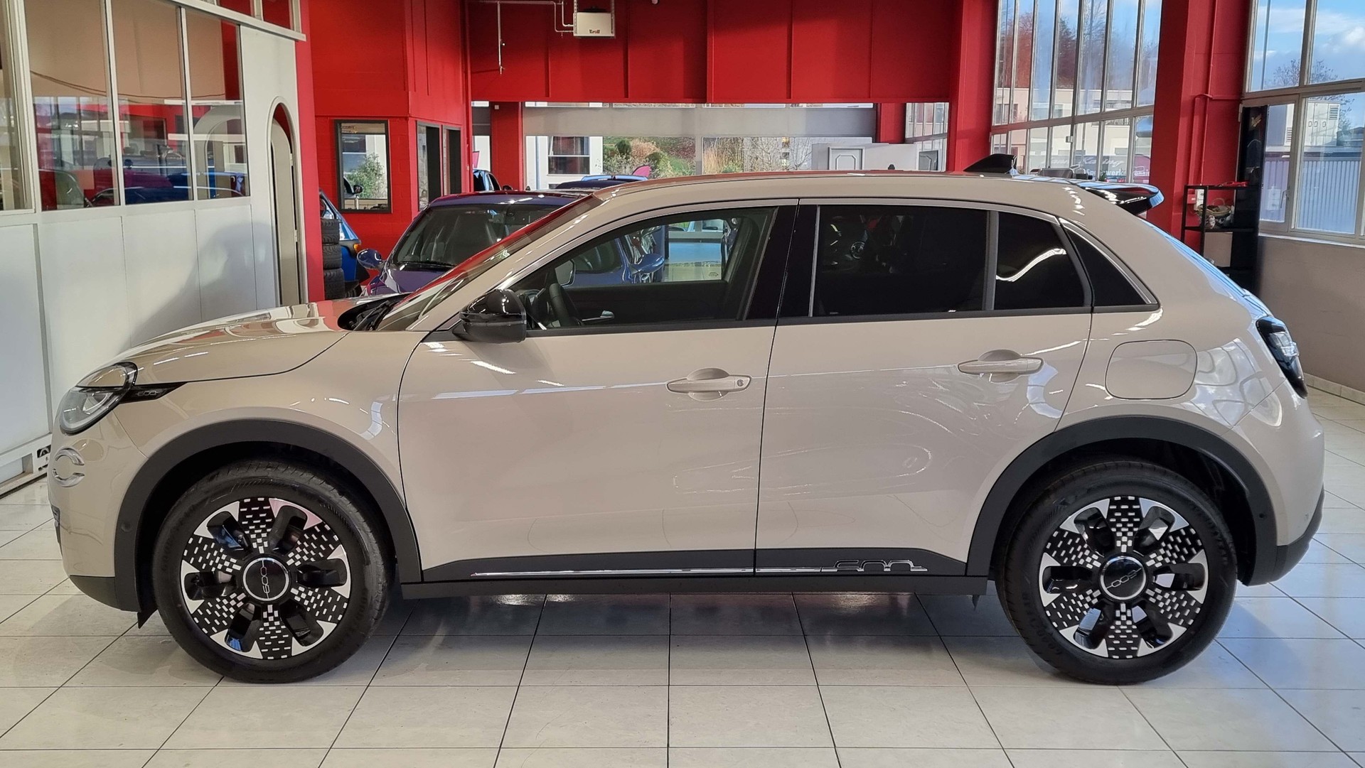 FIAT 600 1.2 Hybrid 145 La Prima-image-2