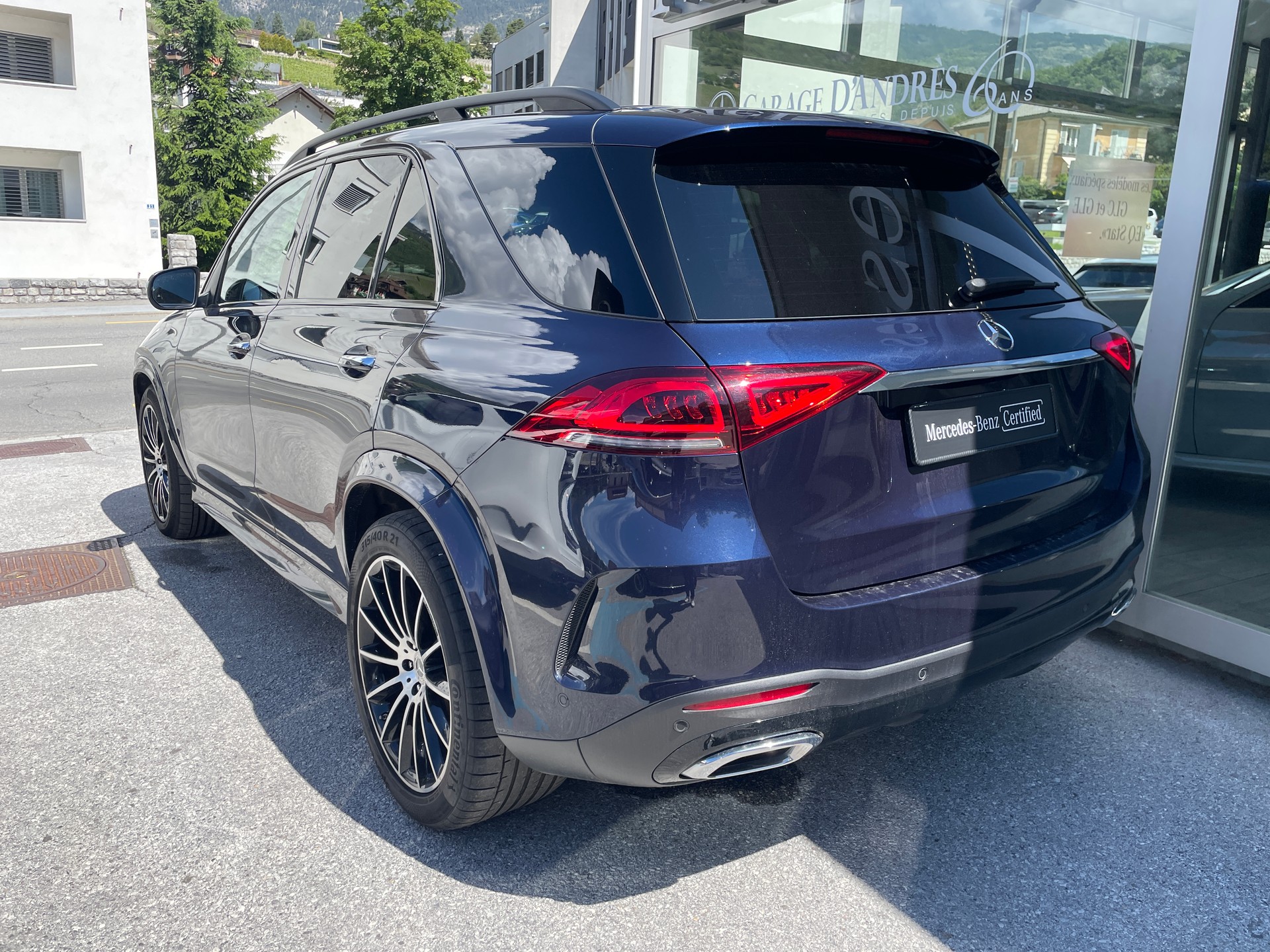 MERCEDES-BENZ GLE 400 d 4Matic AMG Line 9G-Tronic-image-3