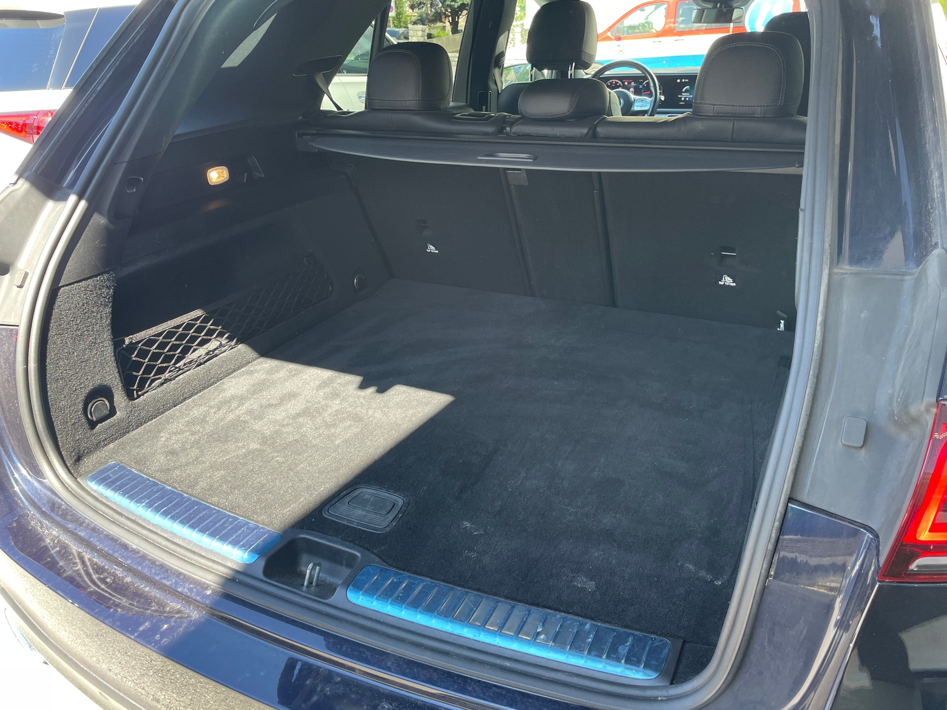 MERCEDES-BENZ GLE 400 d 4Matic AMG Line 9G-Tronic-image-5