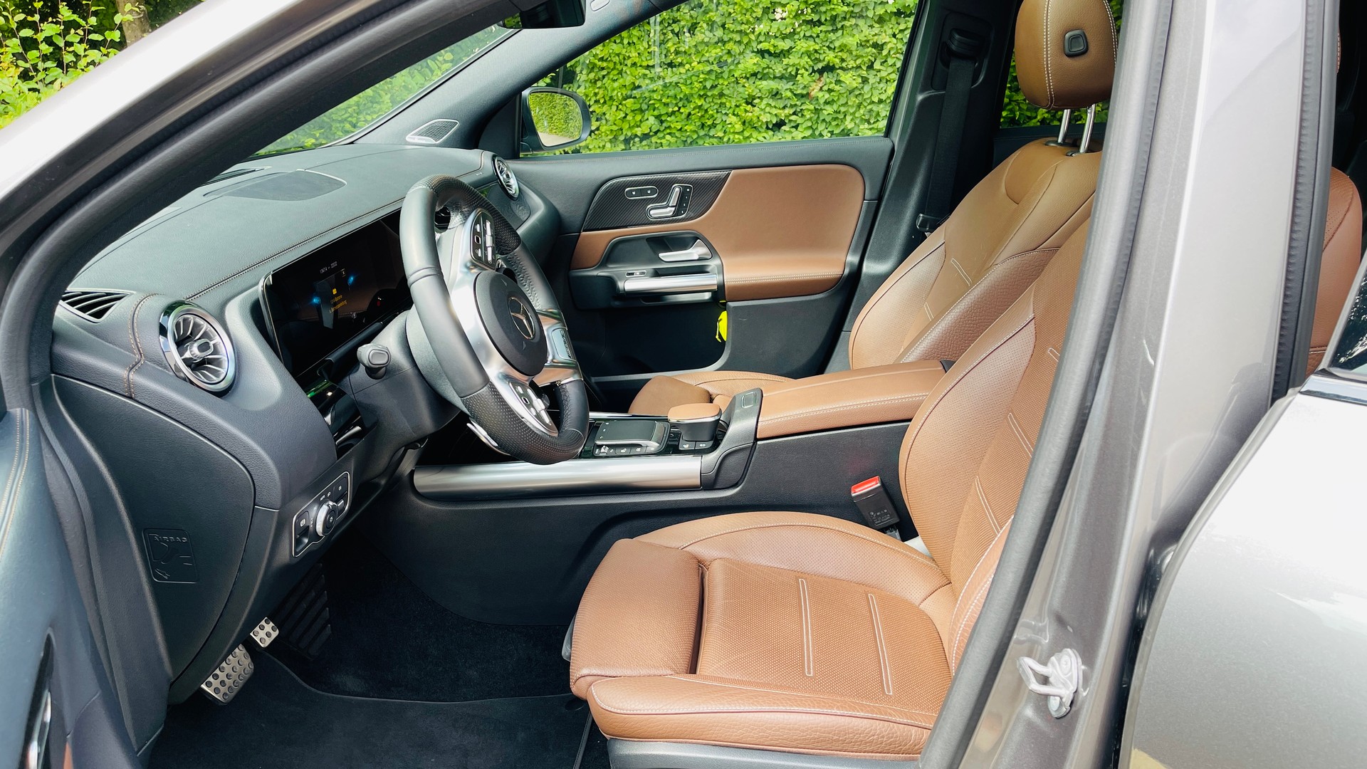 MERCEDES-BENZ GLA 35 AMG 4Matic 8G-Speedshift DCT-image-6