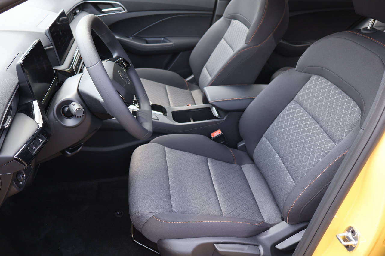 MG 3 1.5 Hybrid Comfort-image-8