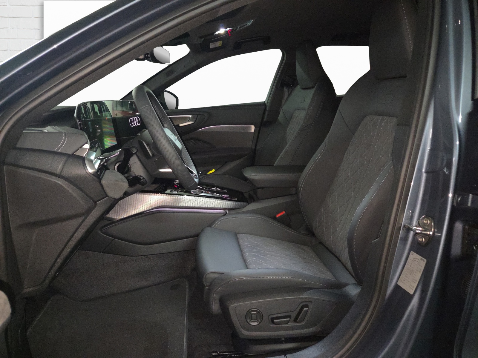 AUDI A5 Avant TFSI quattro 150 kW S tronic-image-4