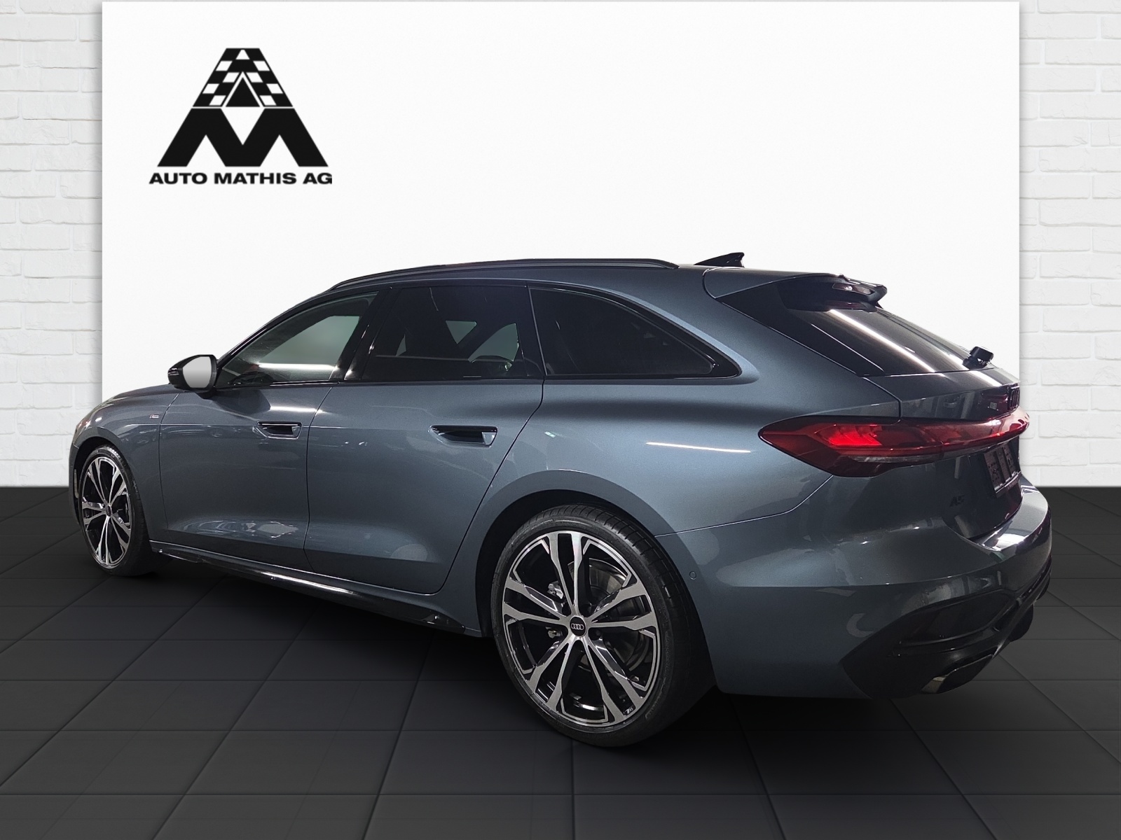 AUDI A5 Avant TFSI quattro 150 kW S tronic-image-3