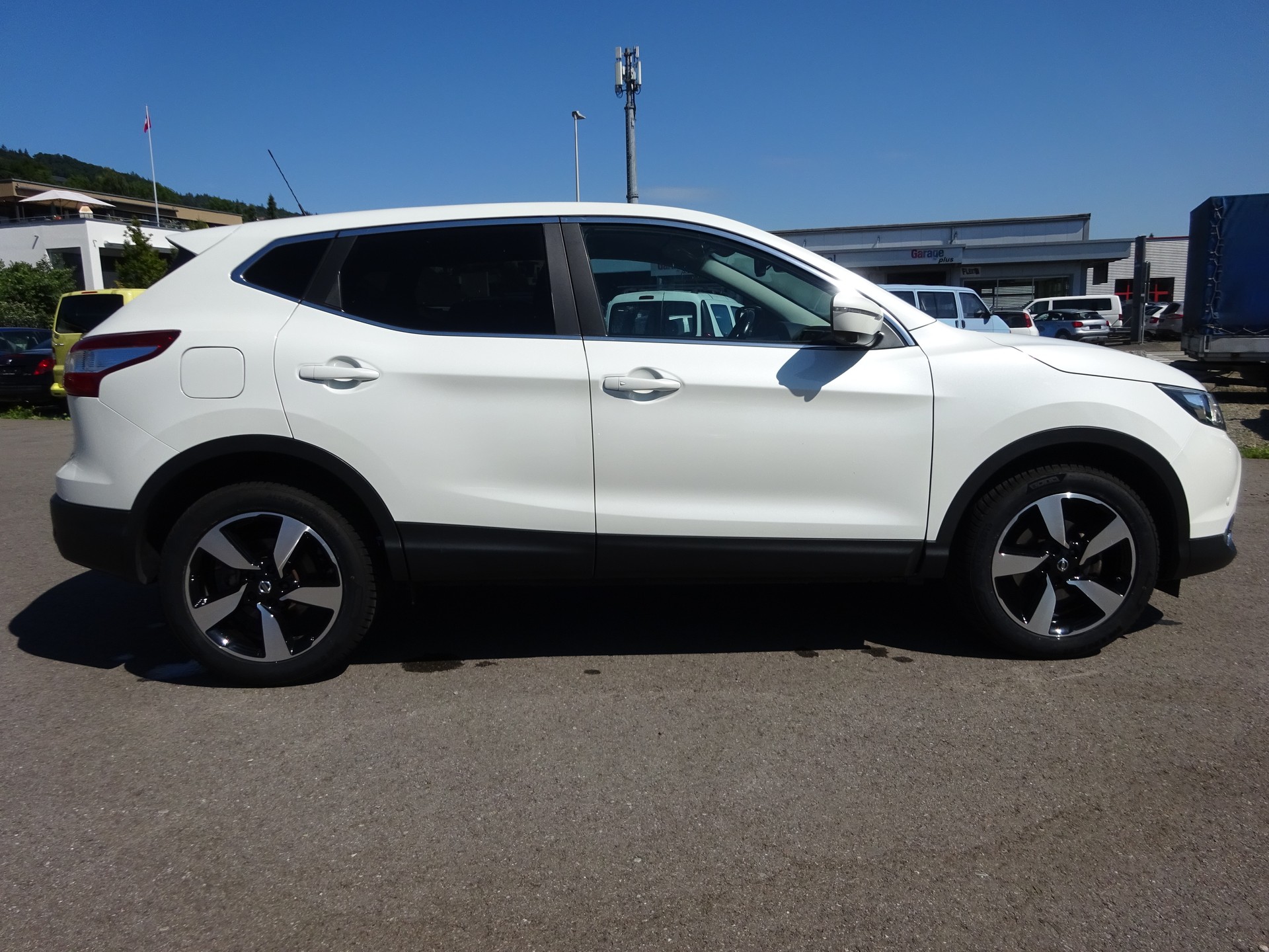 NISSAN Qashqai 1.2 DIG-T 360° Xtronic CVT-image-2