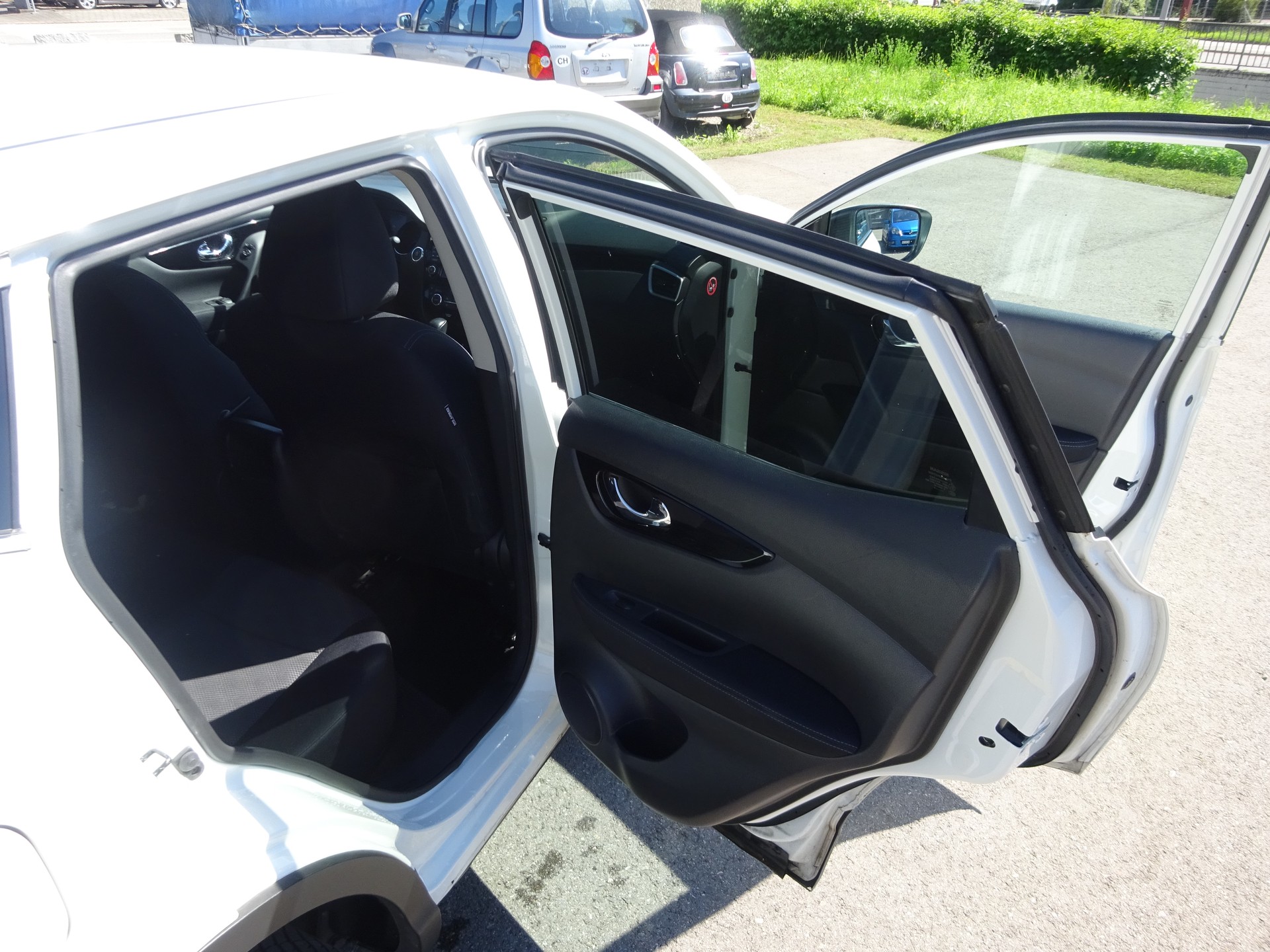 NISSAN Qashqai 1.2 DIG-T 360° Xtronic CVT-image-4