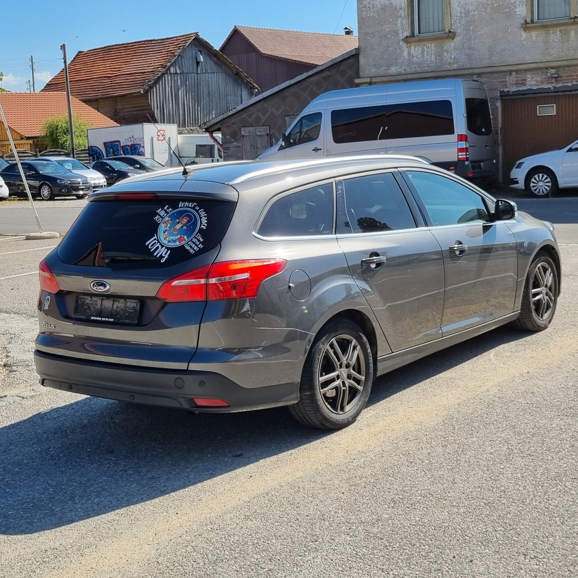 FORD Focus 1.6i VCT Trend PowerShift-image-2