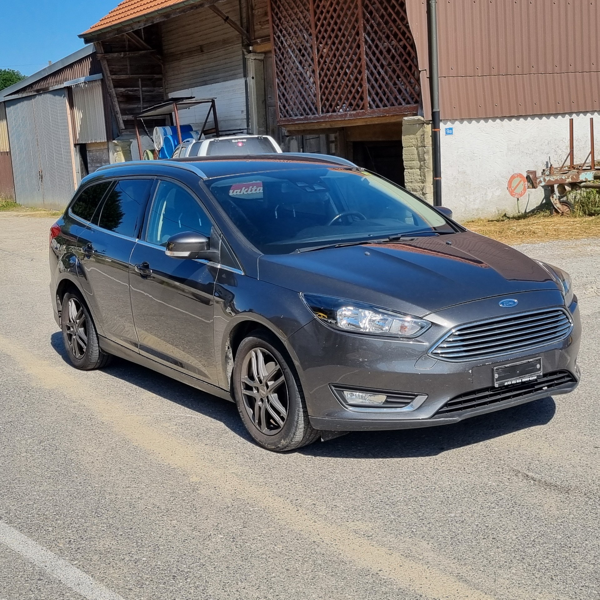 FORD Focus 1.6i VCT Trend PowerShift-image-1