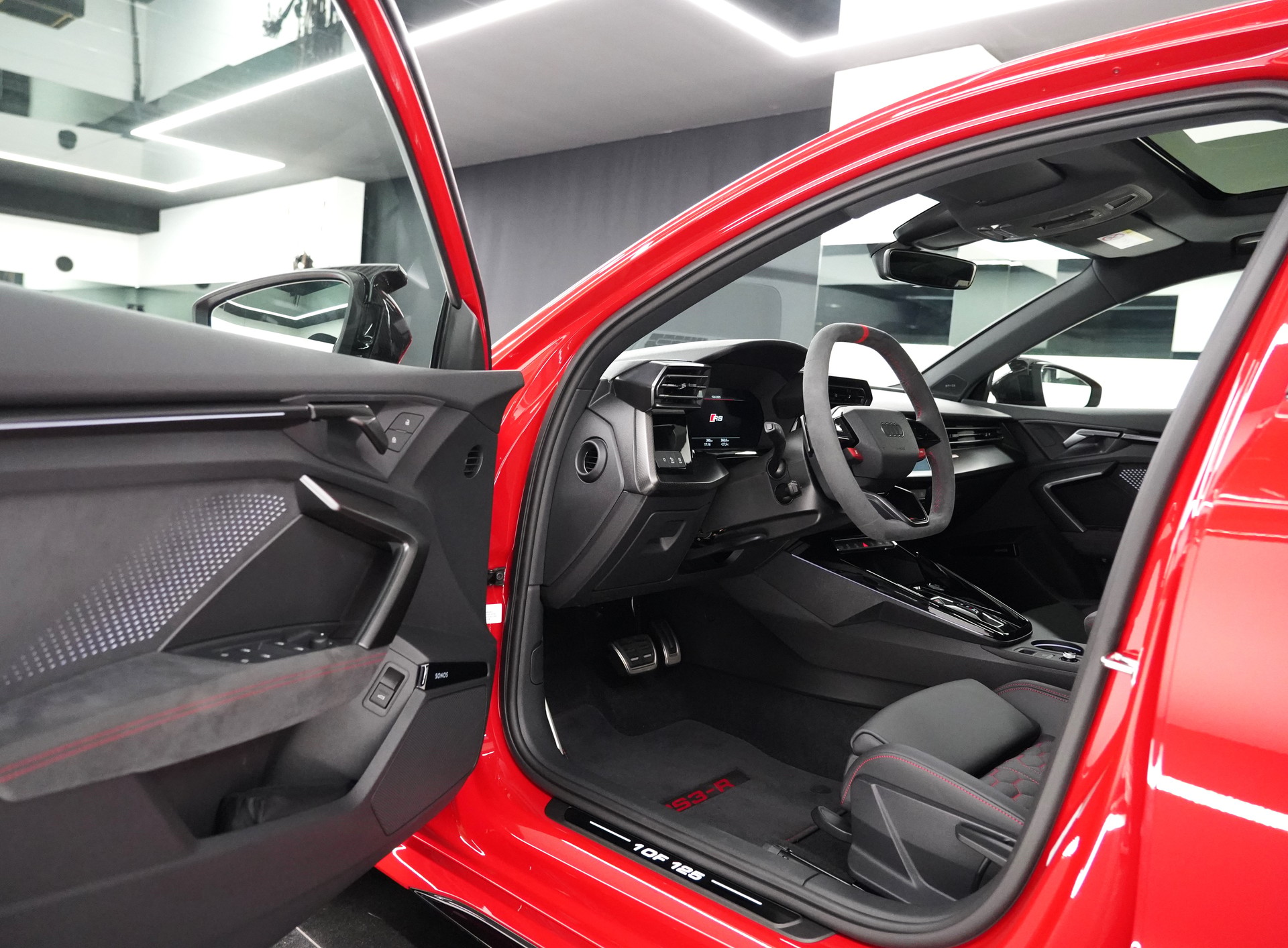AUDI RS3 SB 2.5 TSI quattro ABT RS 3 R Limited Edition 1 of 125-image-6
