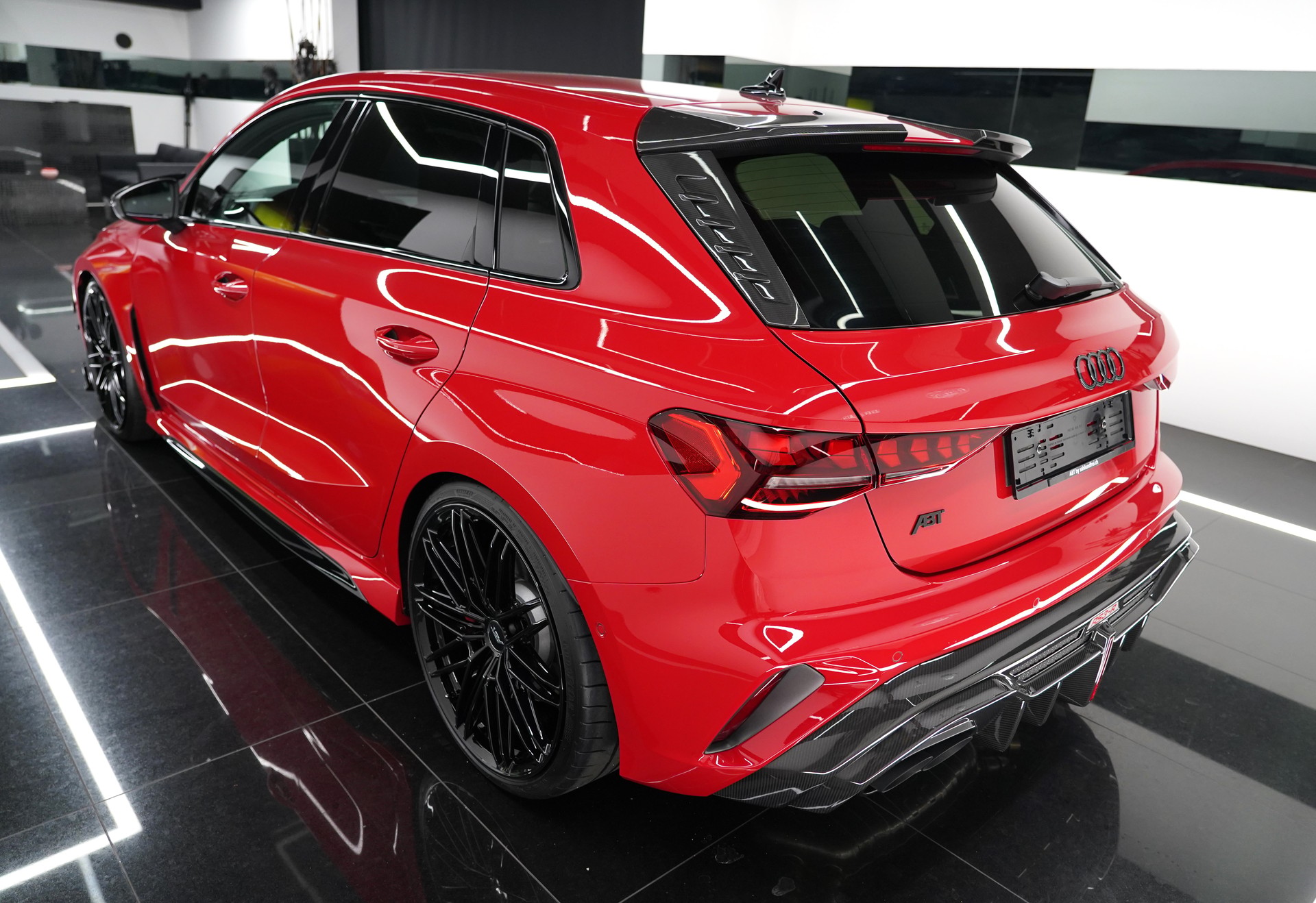 AUDI RS3 SB 2.5 TSI quattro ABT RS 3 R Limited Edition 1 of 125-image-4