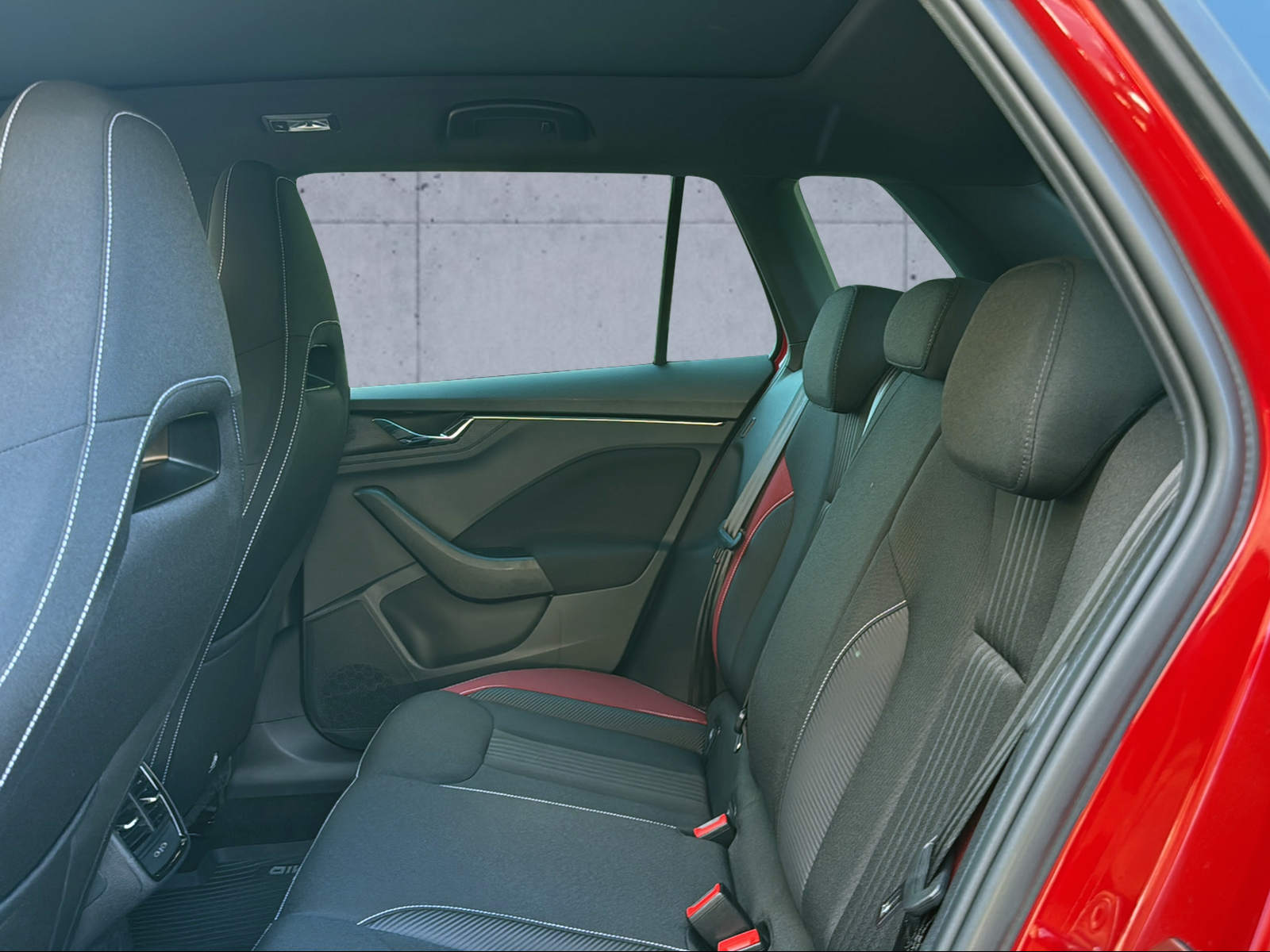 SKODA Kamiq 1.0 TSI Monte Carlo DSG-image-14