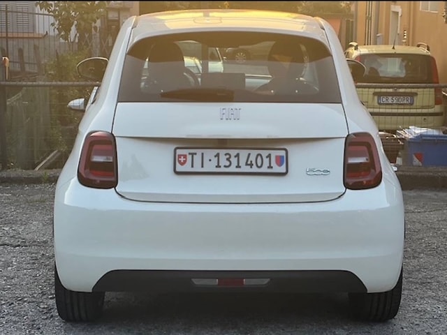 FIAT 500 electric 87 kW Icon-image-2