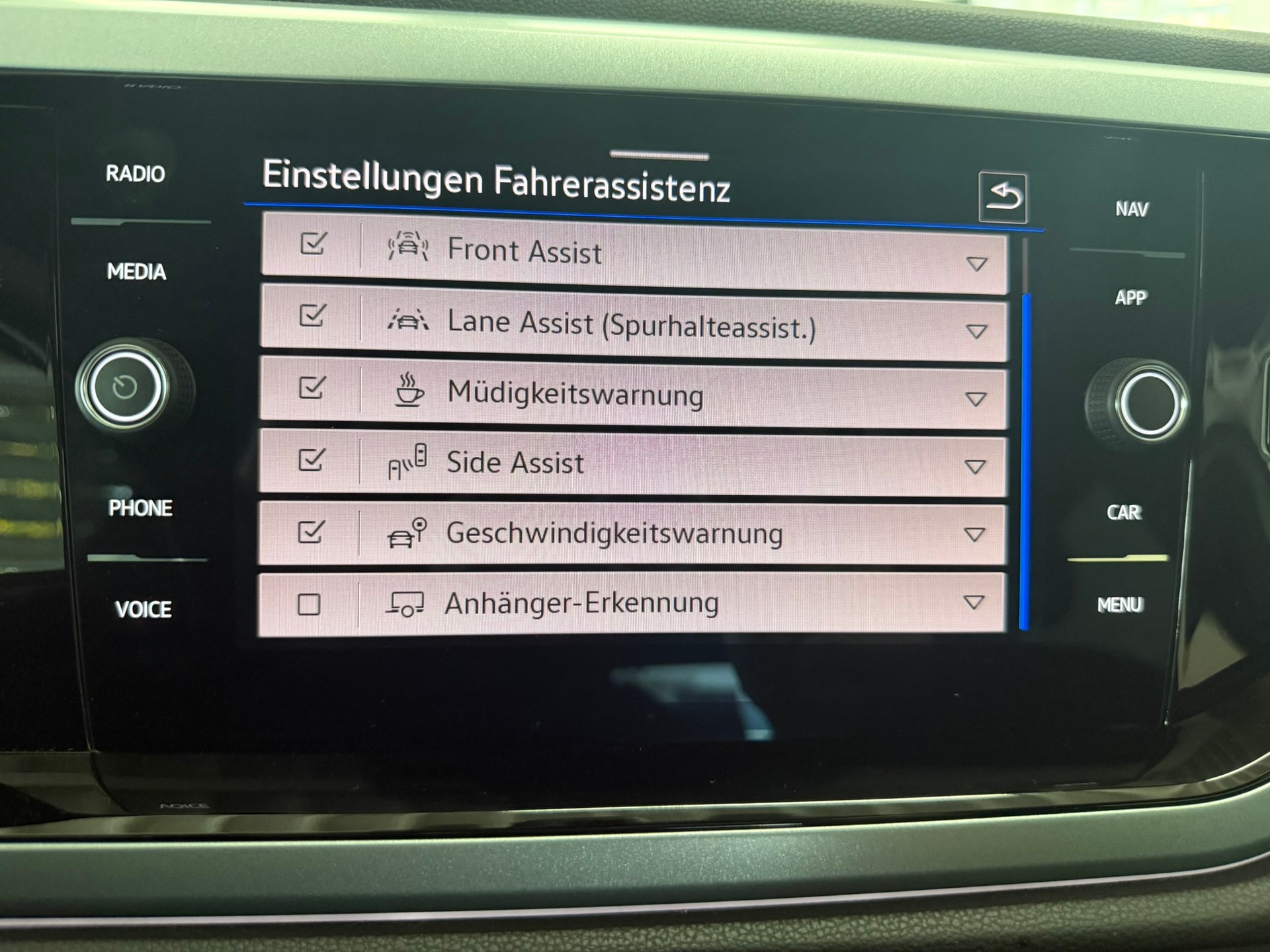 VW Taigo 1.0 TSI Life DSG-image-22