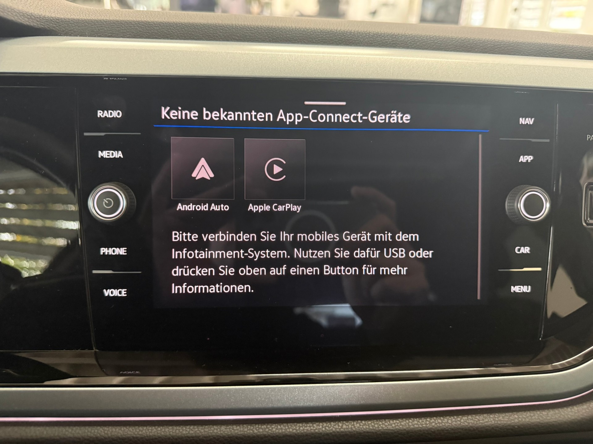 VW Taigo 1.0 TSI Life DSG-image-18
