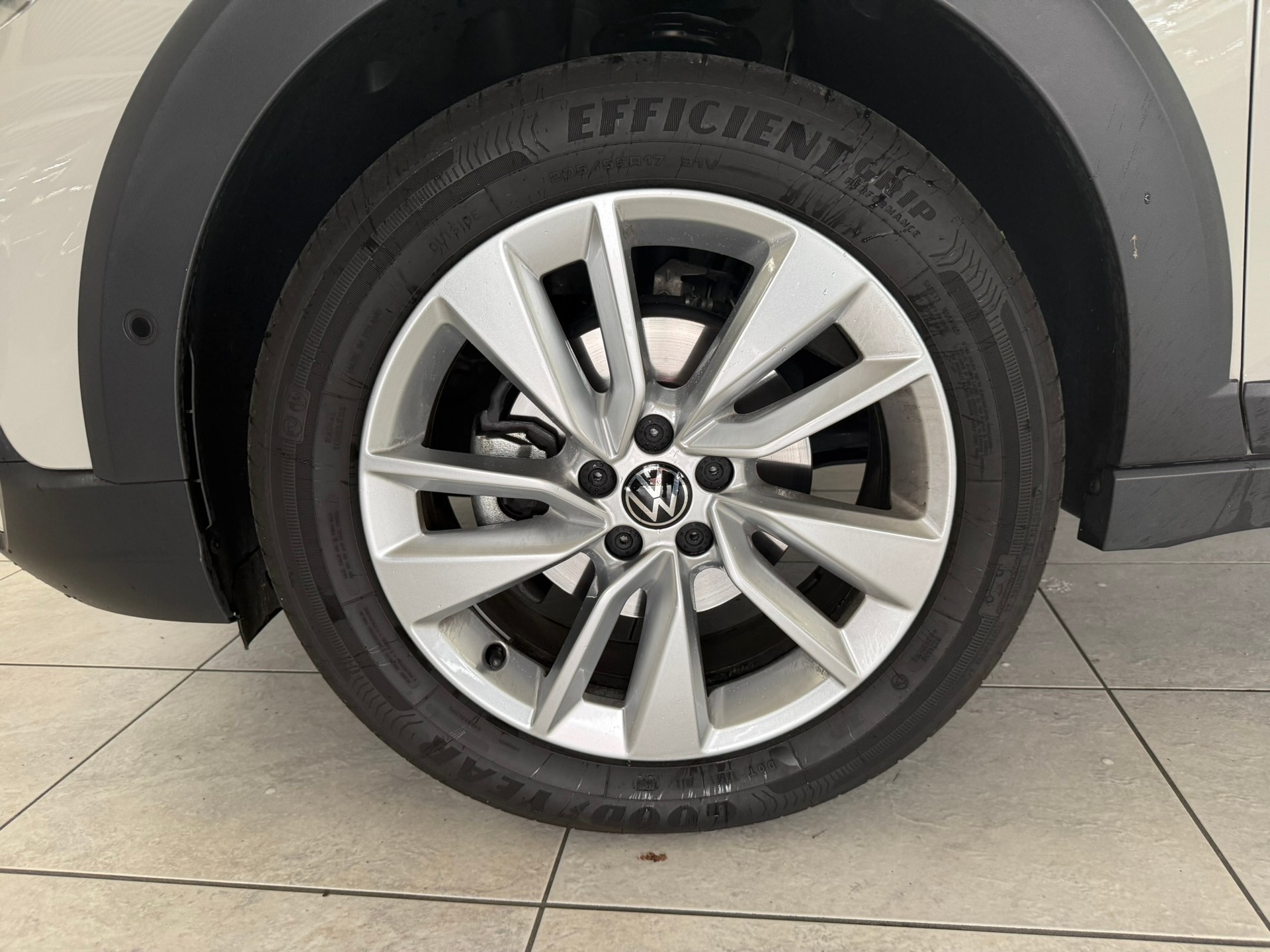 VW Taigo 1.0 TSI Life DSG-image-11