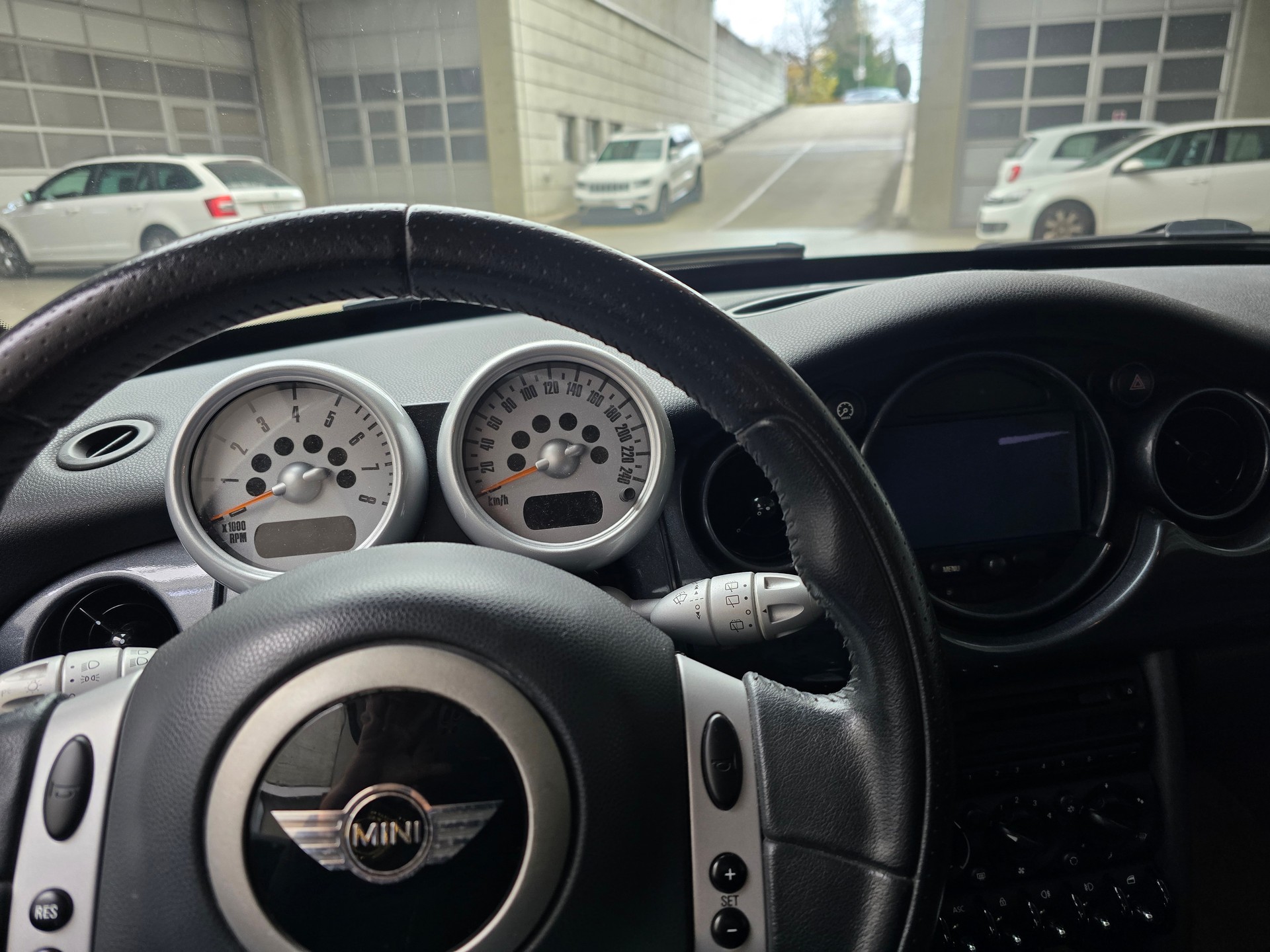 MINI One-image-6