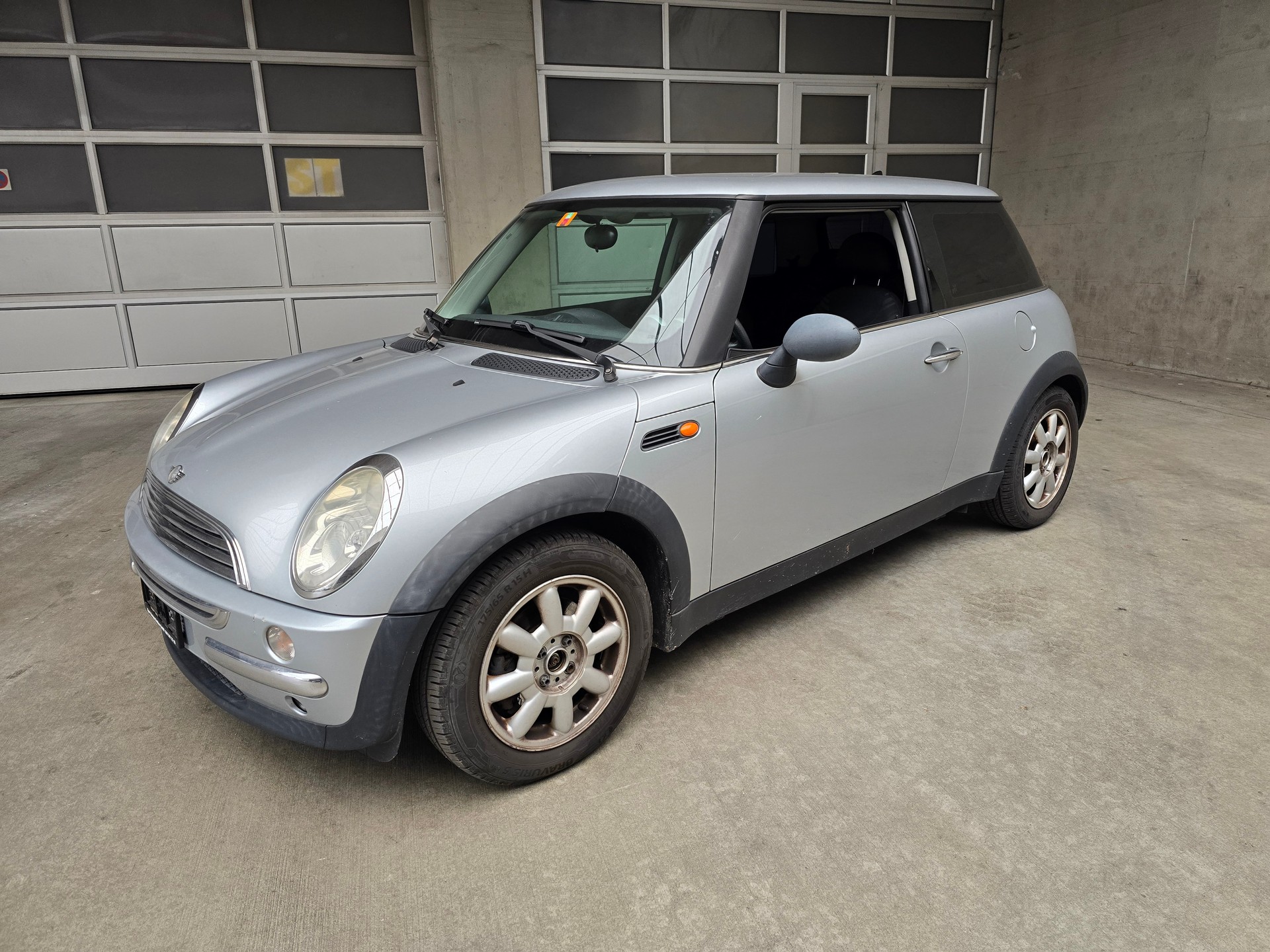 MINI One-image-1