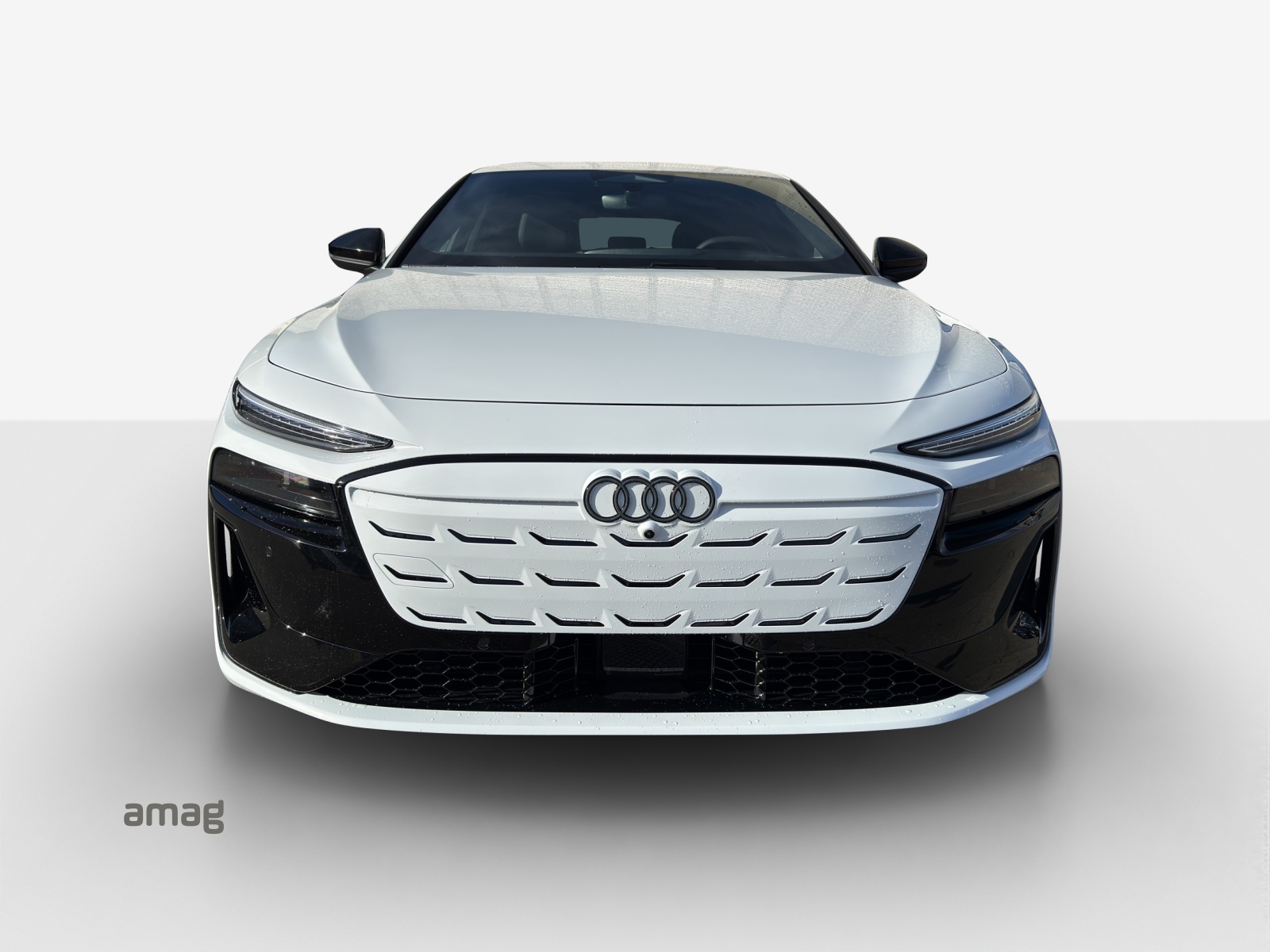 AUDI A6 Avant e-tron quattro-image-6