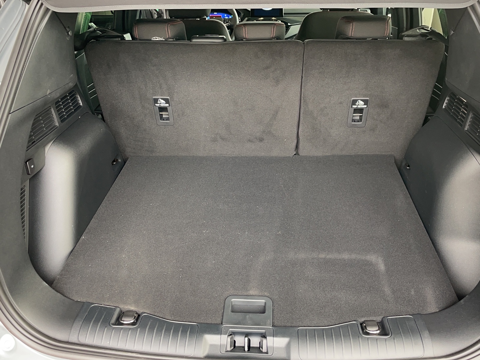 FORD Kuga 2.5 Plug-in Hybrid ST-Line-image-14