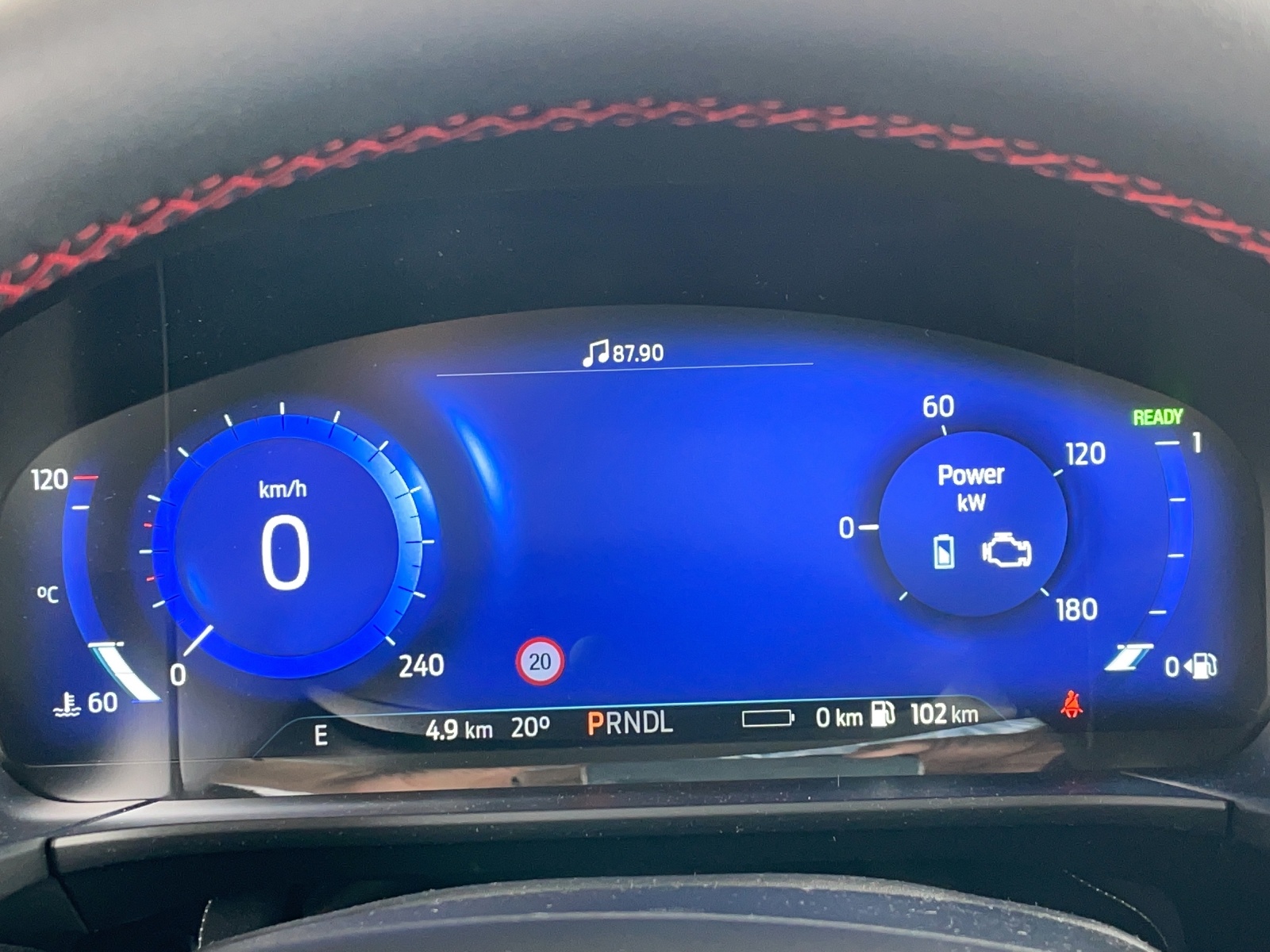 FORD Kuga 2.5 Plug-in Hybrid ST-Line-image-6