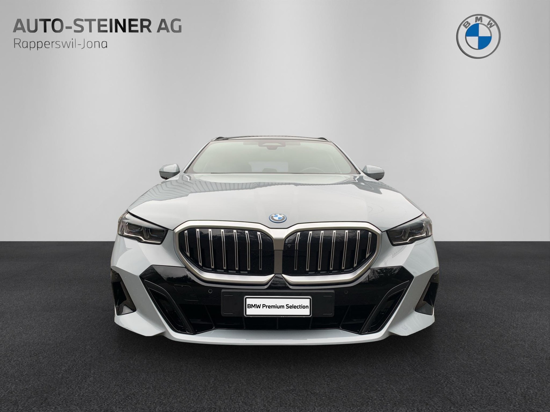 BMW 530e xDrive Touring M Sport-image-7