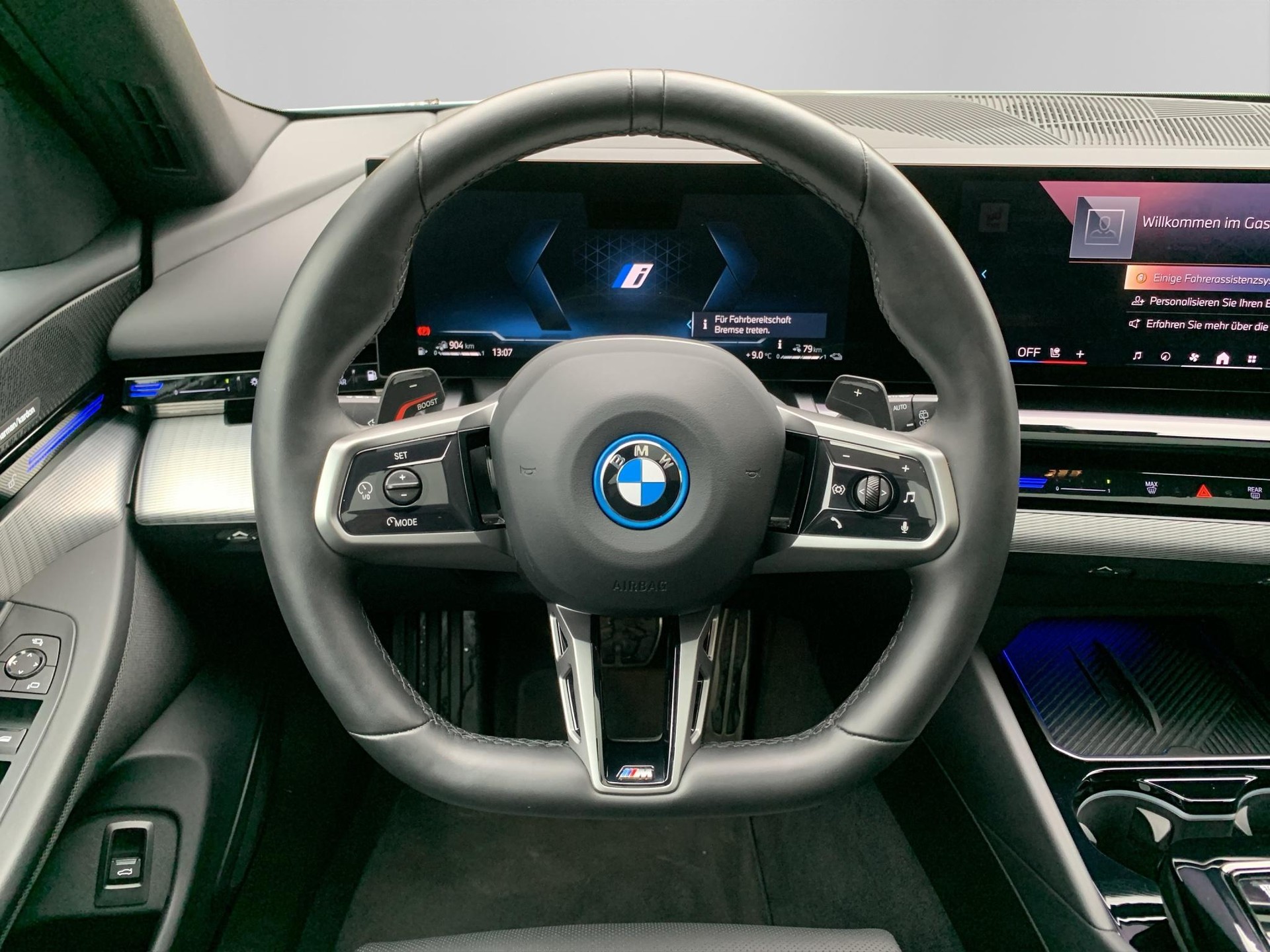BMW 530e xDrive Touring M Sport-image-11