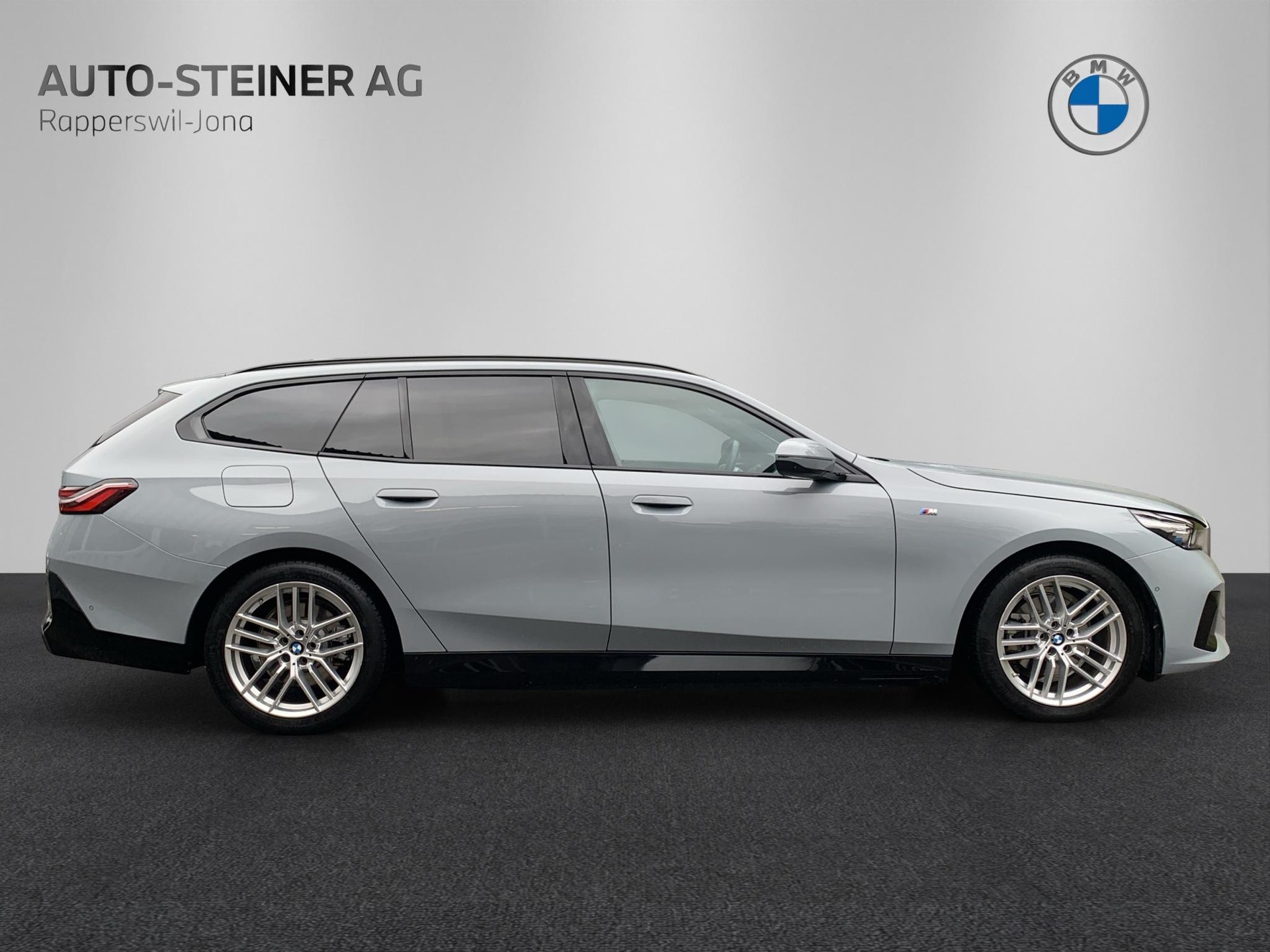 BMW 530e xDrive Touring M Sport-image-5