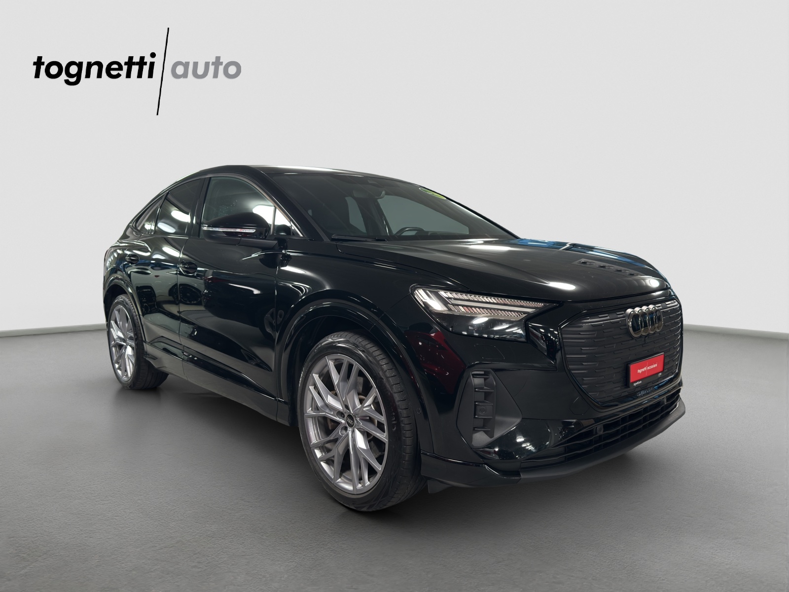 AUDI Q4 Sportback e-tron 50 quattro-image-1