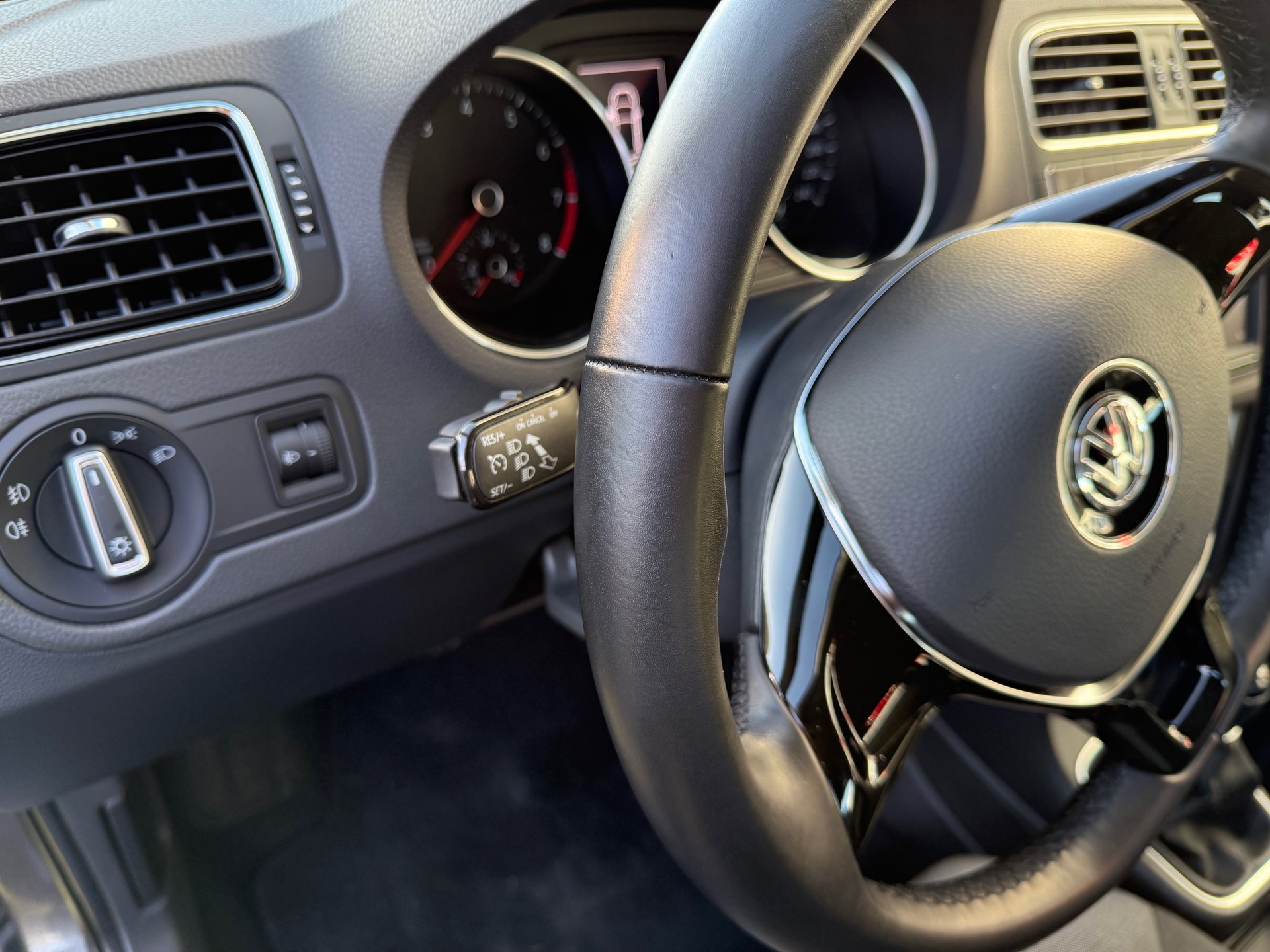 VW Polo 1.2 TSI BMT Comfortline-image-7