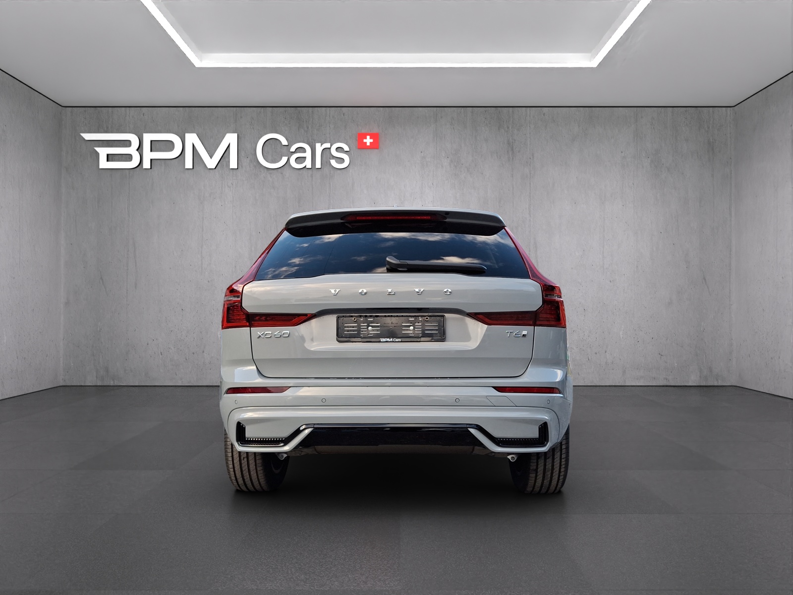 VOLVO XC60 T6 eAWD PluginHybrid Plus Dark Geartronic-image-3