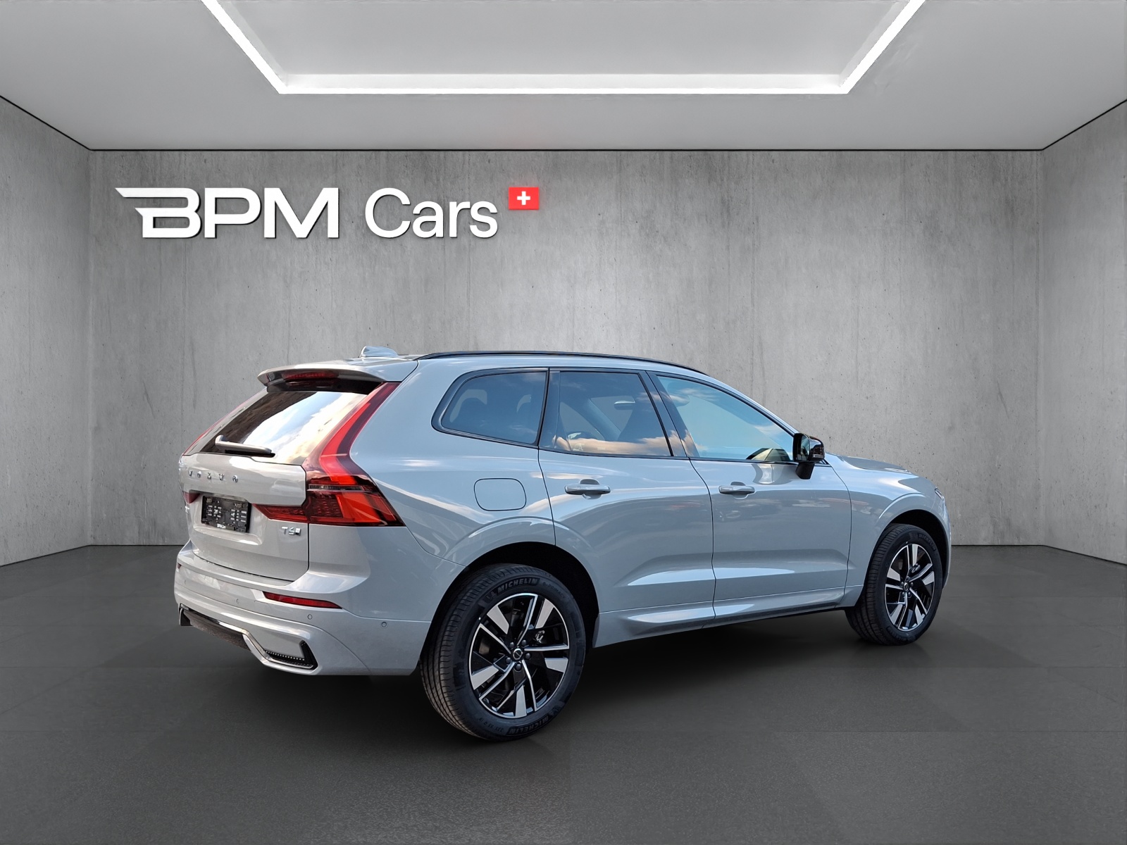 VOLVO XC60 T6 eAWD PluginHybrid Plus Dark Geartronic-image-4