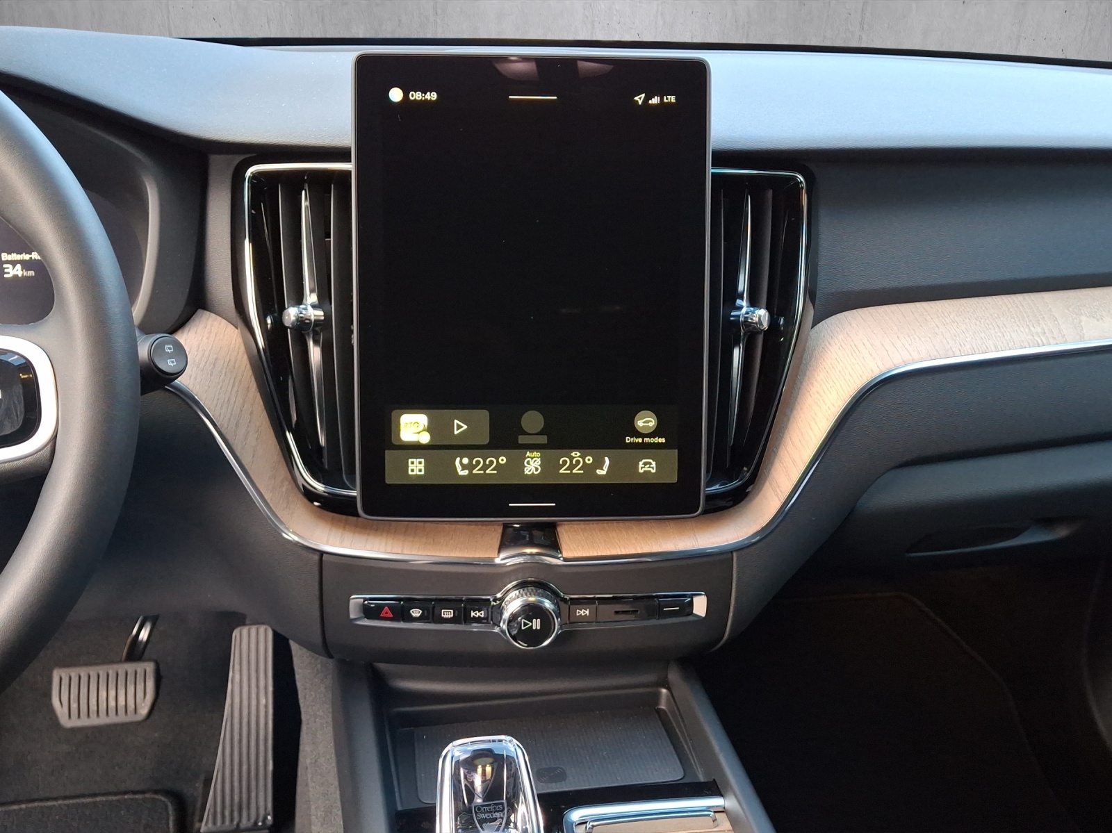 VOLVO XC60 T6 eAWD PluginHybrid Plus Dark Geartronic-image-12
