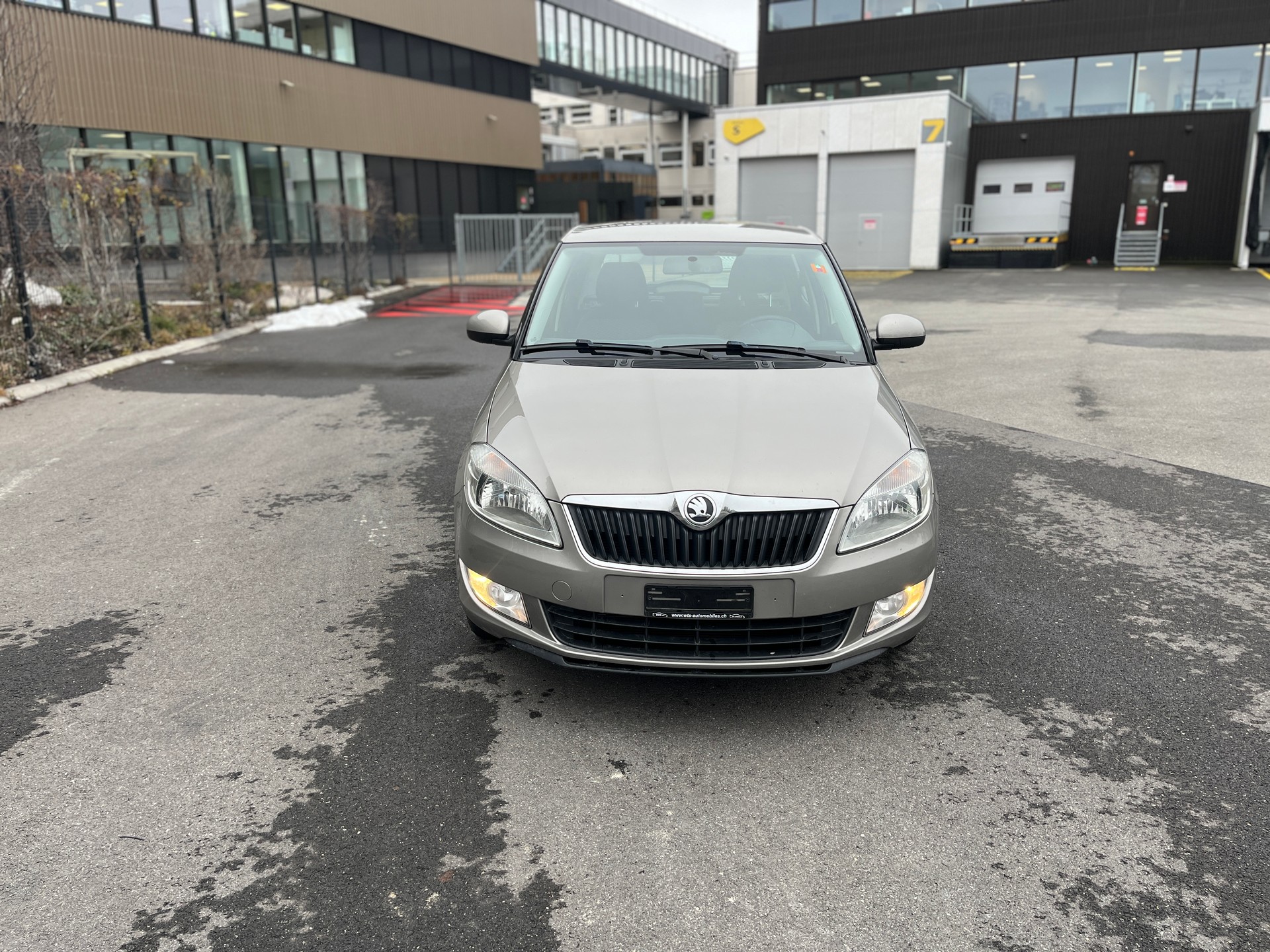 SKODA Fabia 1.2 TSI Ambition Plus-image-5