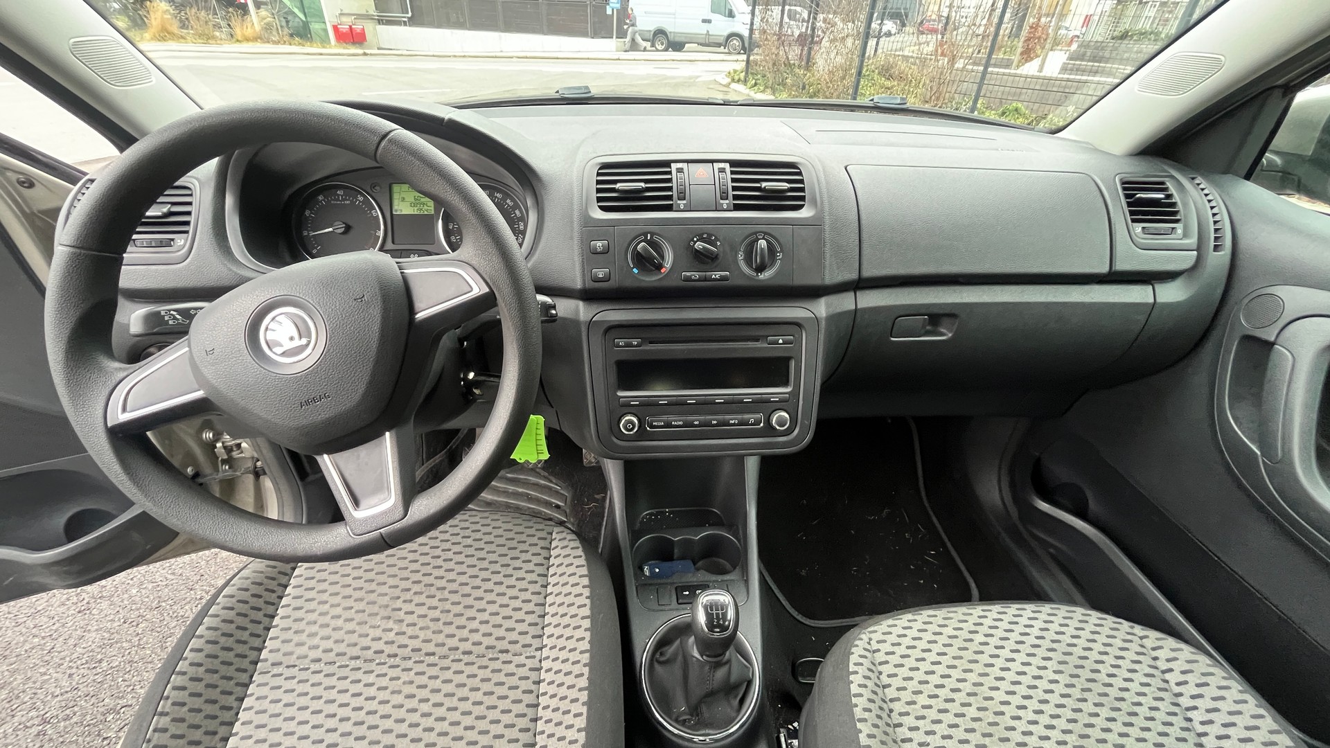 SKODA Fabia 1.2 TSI Ambition Plus-image-7