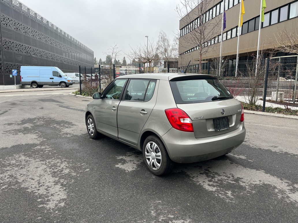 SKODA Fabia 1.2 TSI Ambition Plus-image-2