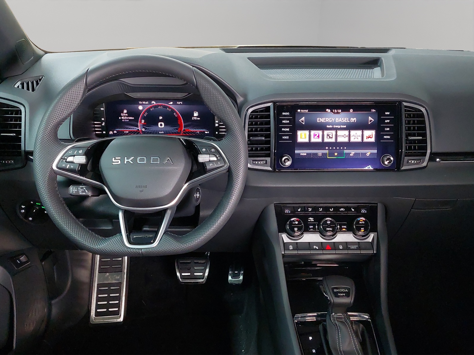 SKODA Karoq 2.0 TSI SportLine 4x4 DSG-image-6