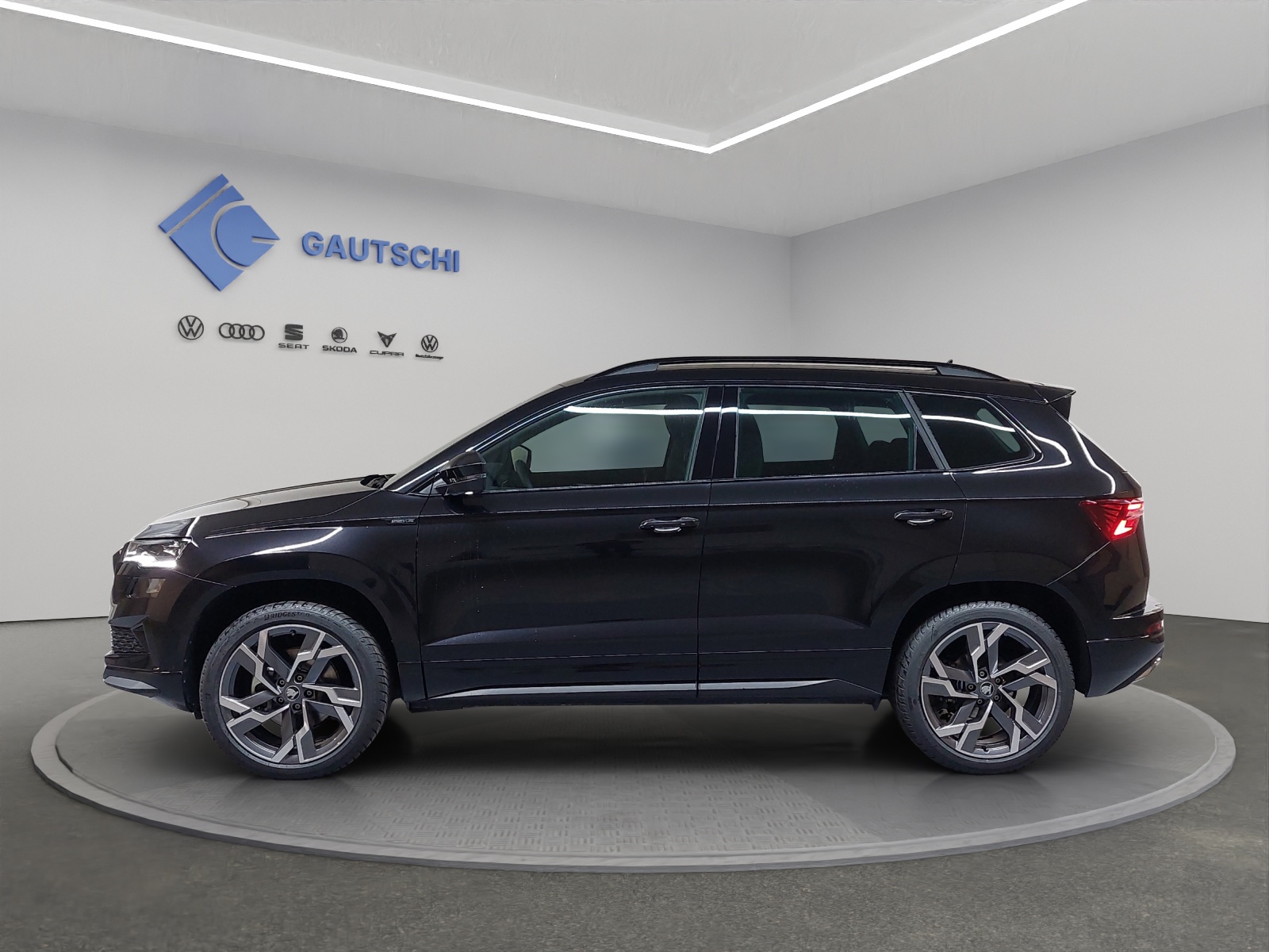 SKODA Karoq 2.0 TSI SportLine 4x4 DSG-image-1