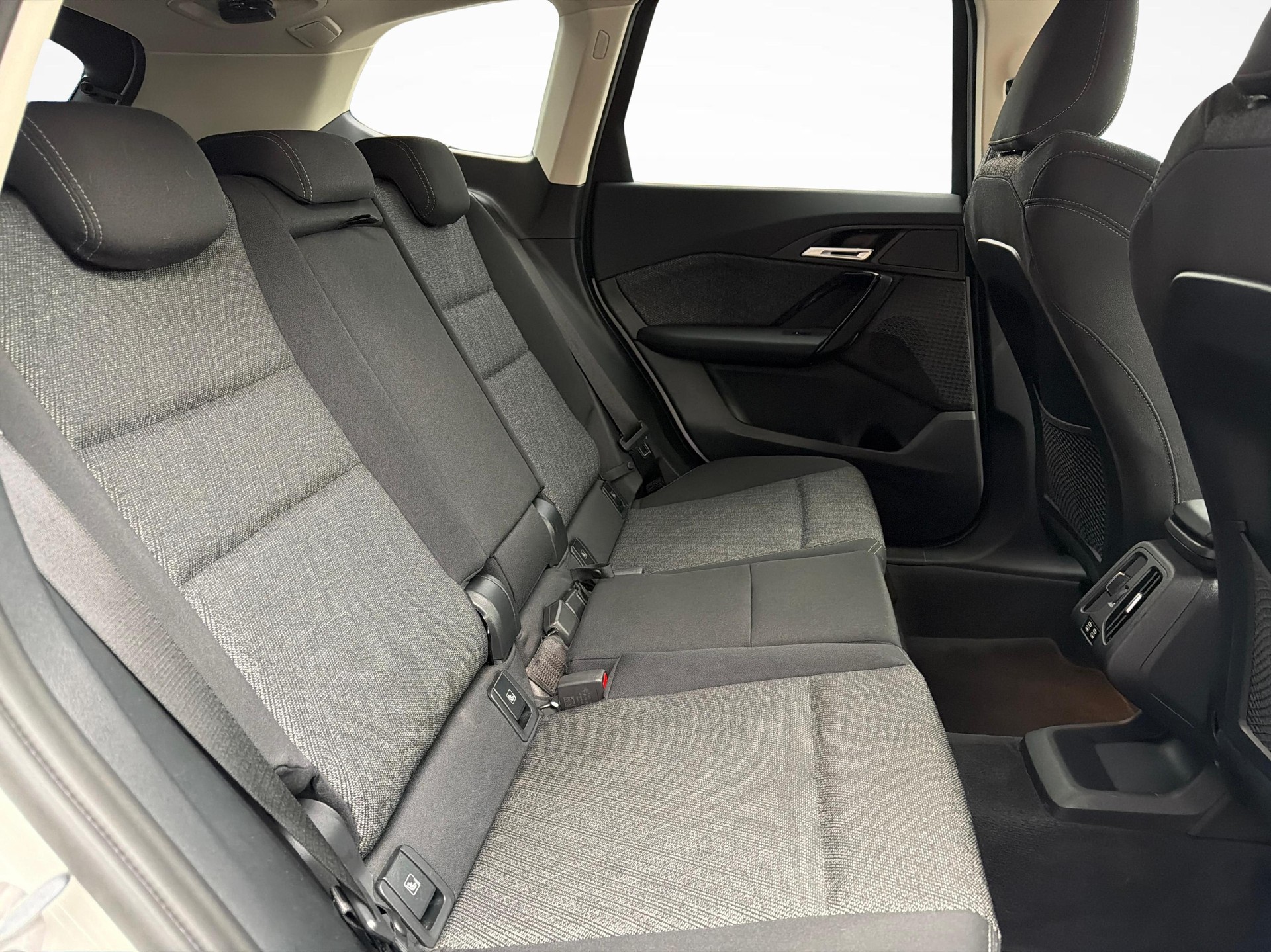 BMW X1 20d xDrive20d-image-17