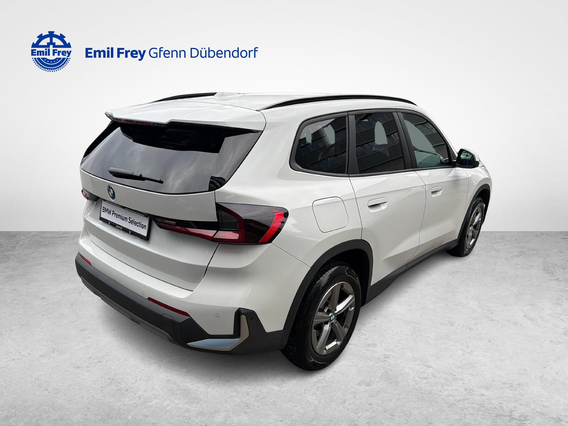 BMW X1 20d xDrive20d-image-1