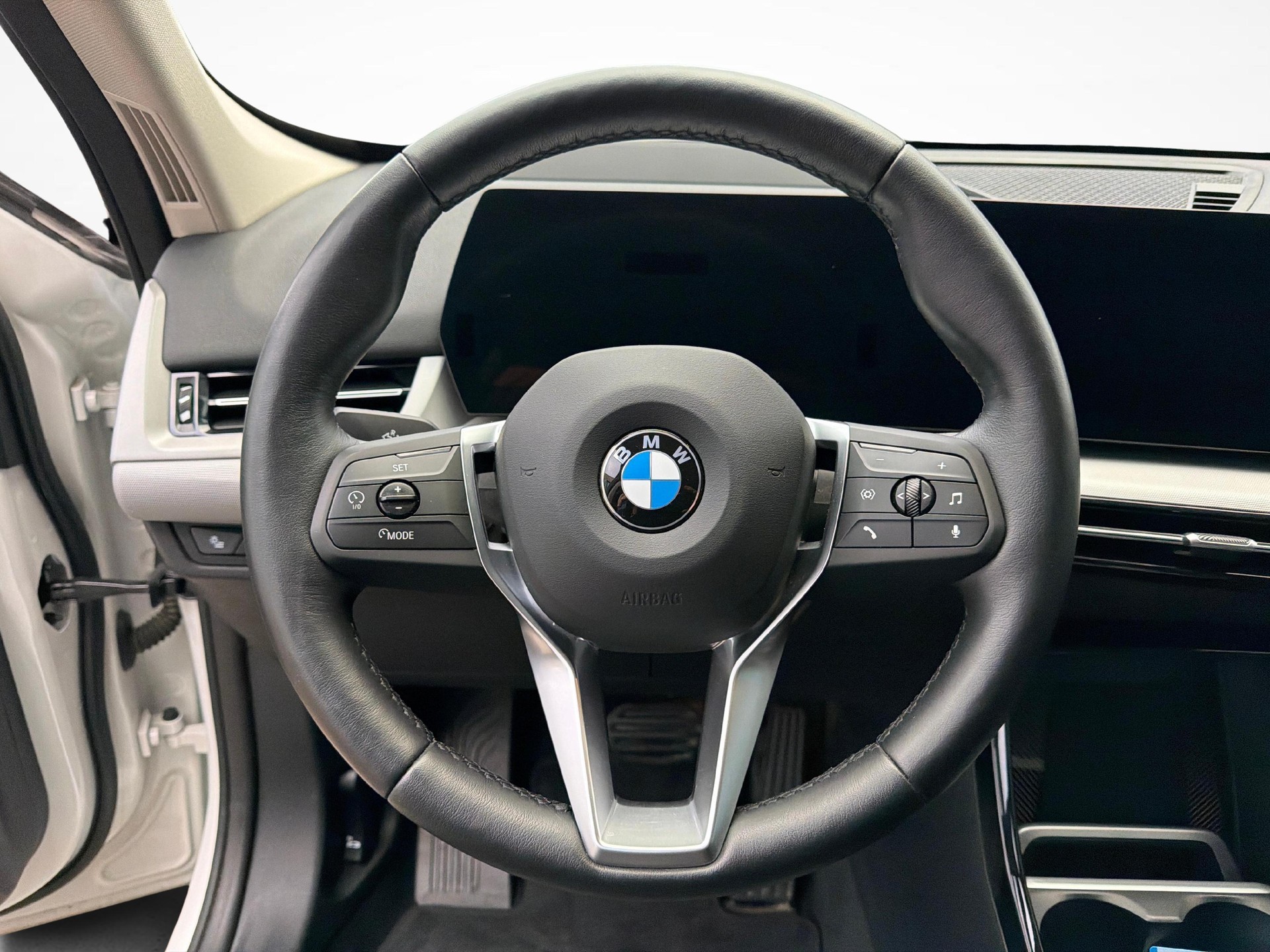 BMW X1 20d xDrive20d-image-12