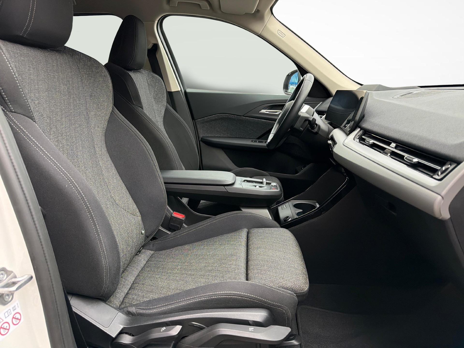 BMW X1 20d xDrive20d-image-10