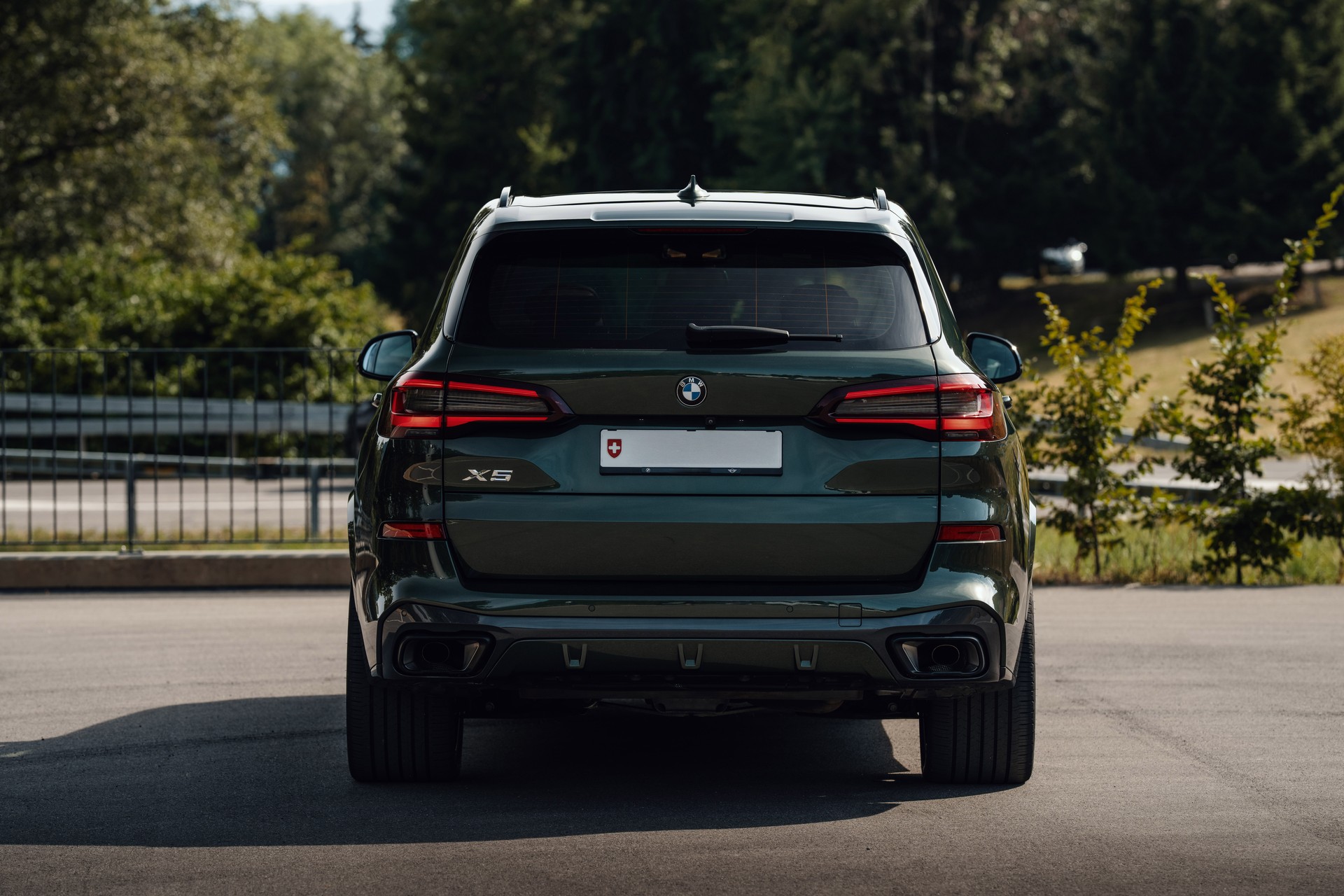 BMW X5 xDrive45e Colour Edition Steptronic-image-4